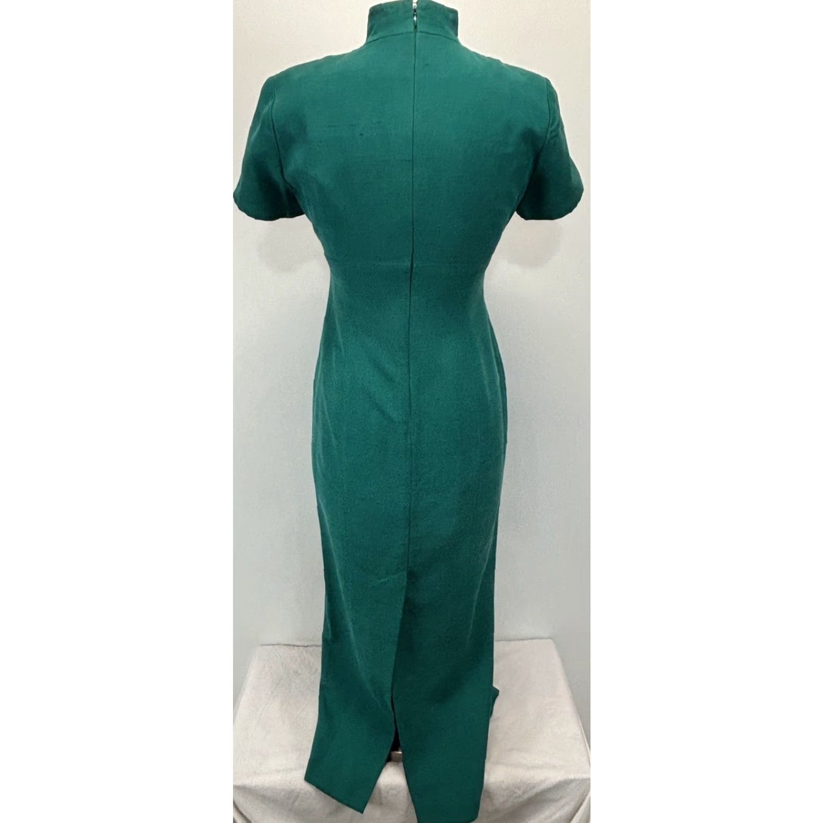 Vintage VINTAGE Dana Buchman Silk Maxi Dress Emerald Green Sz 4 Regular Women Front Back Slits High Neck Short Sleeve Classic Womens Size S / US 4 / IT 40 - 3 Thumbnail
