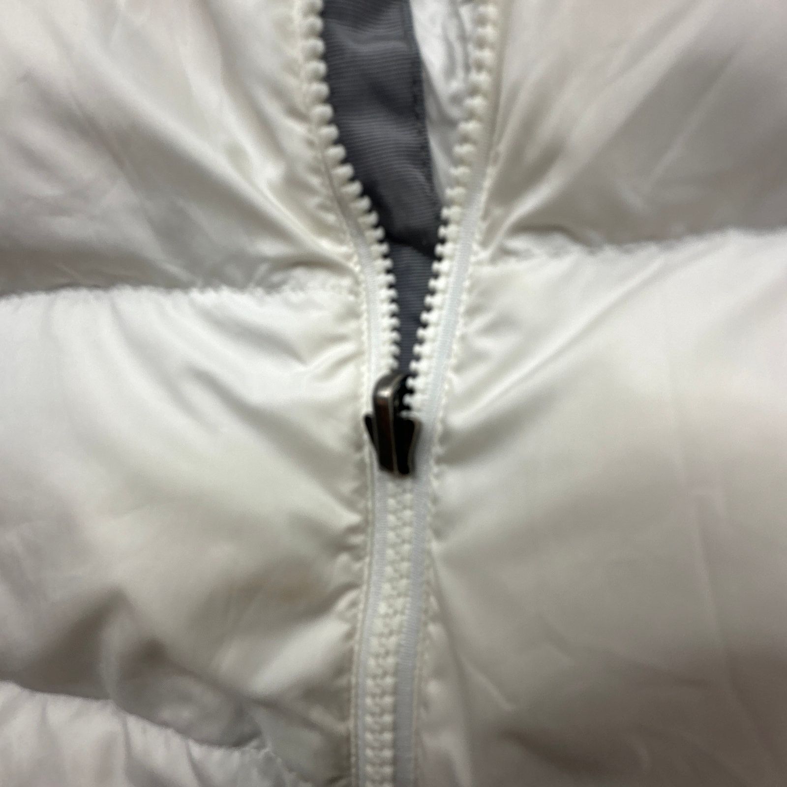 The North Face North Face Nuptse 700 Fill Down Puffer Jacket Womens Medium Size M / US 6-8 / IT 42-44 - 13 Thumbnail