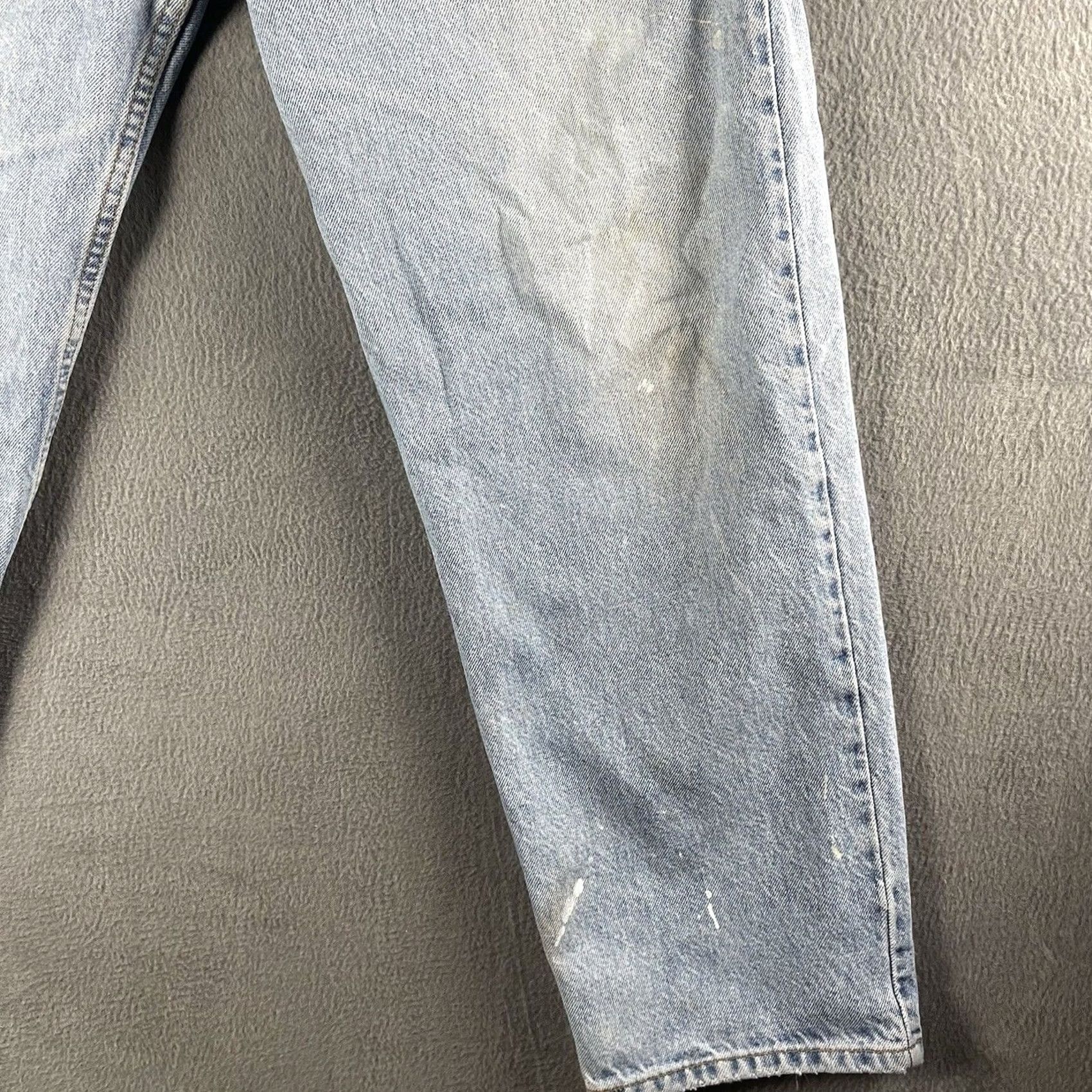 Levi's Levi's 550 Jeans Mens 38x30 Light Wash Distressed Jeans 550 Relaxed Regular 90s Grunge USA Boys? Size US 38 / EU 54 - 3 Thumbnail