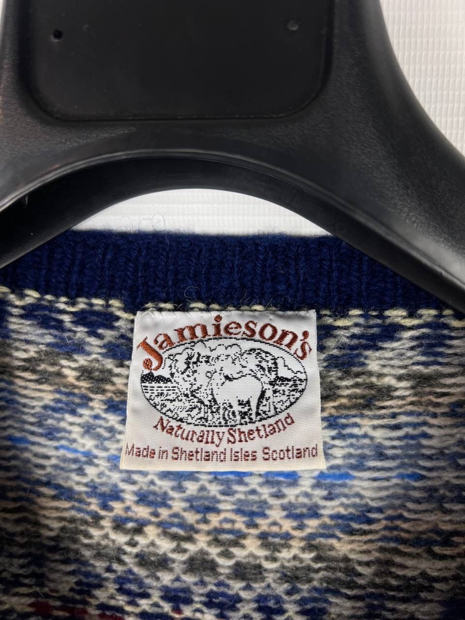 Jamiesons Of Shetland Jamieson’s of Shetland vintage wool vest size M Size US M / EU 48-50 / 2 - 3 Thumbnail