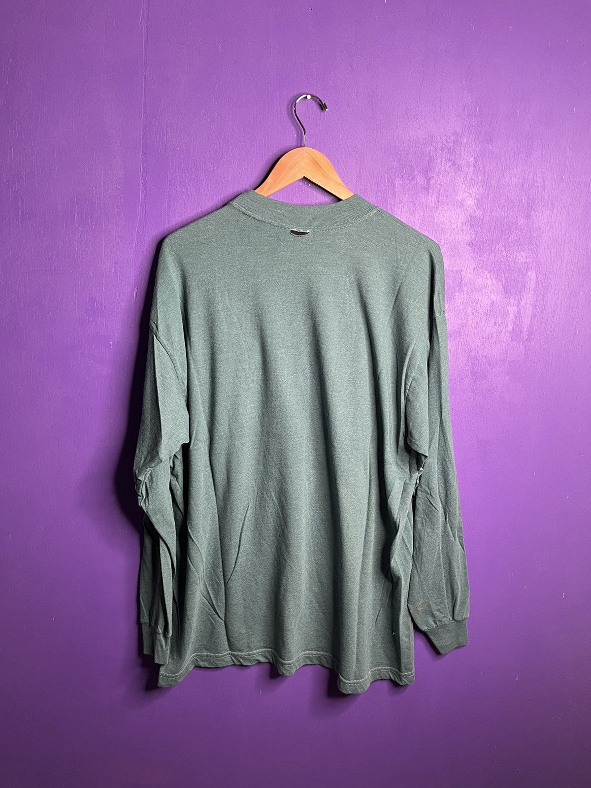 Vintage Vintage 1994 Daffy Duck scared face long-sleeve Size US XL / EU 56 / 4 - 2 Thumbnail