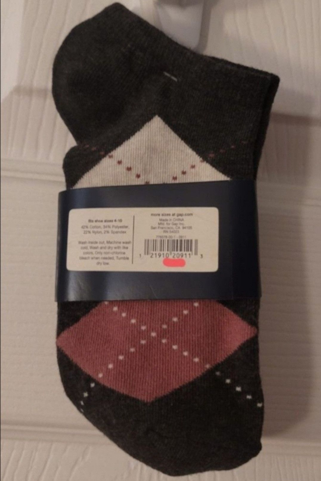 Gap NWT GAP Gray Pink Argyle Ankle Socks One Size Fits All Size ONE SIZE - 2 Thumbnail