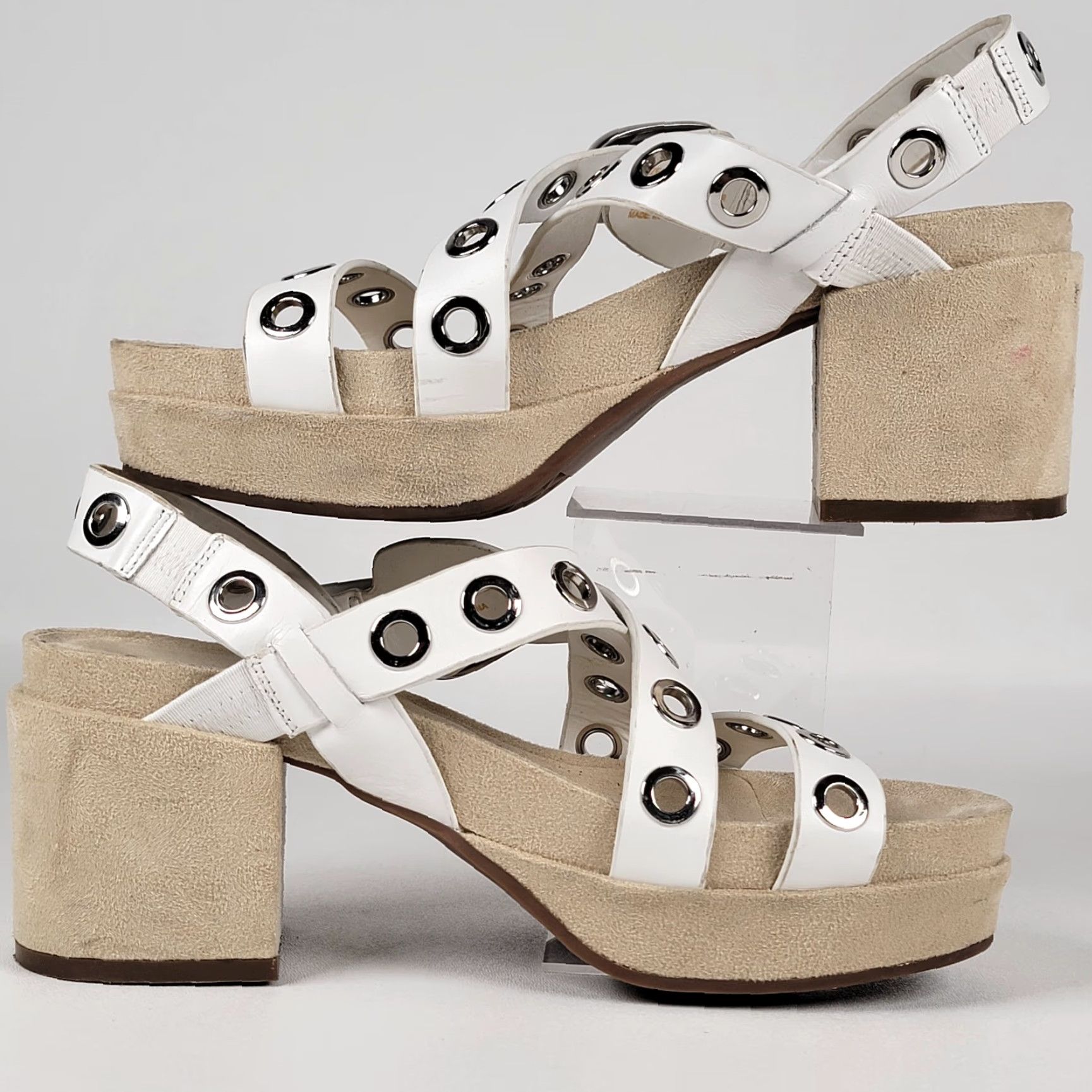 Vintage Aerosoles Sandal Women's White/Metal Ring Accents Cleveland Heeled Buckle 8.5 Strappy Leather Casual Women's Size 8.5 Size US 9 / IT 39 - 4 Thumbnail