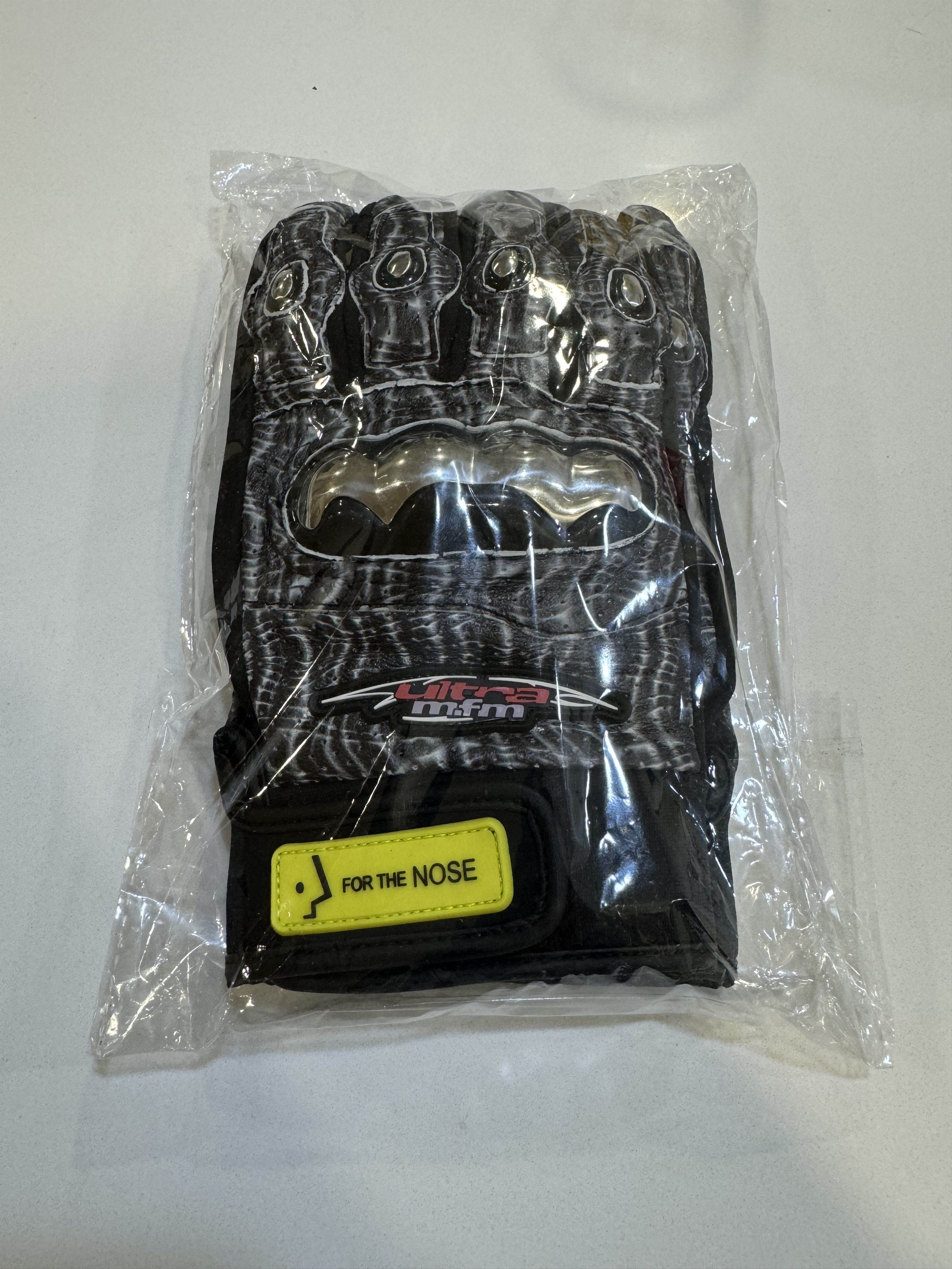 image of Murd333R.fm X Ultra Software Gloves in Black, Men's