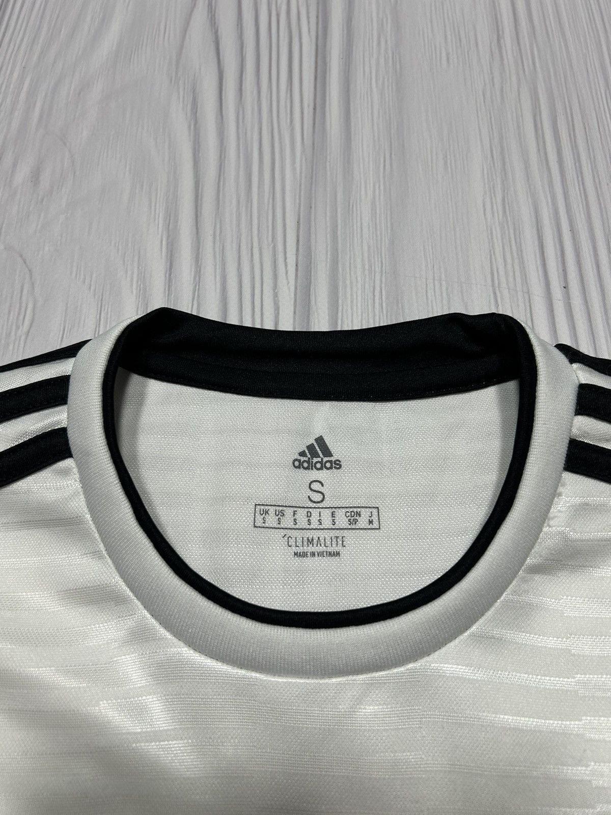 Adidas ADAMA 37 Wolverhampton Adidas Soccer Jersey Size S Size US S / EU 44-46 / 1 - 12 Thumbnail