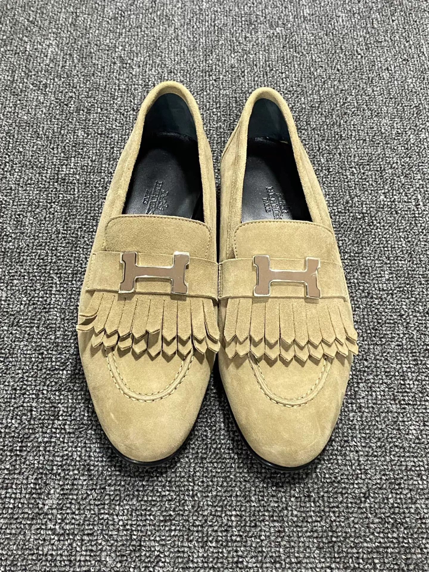Hermes HERMES Suede Silver-tone Tassel Skate Shoes 35.5 Size US 4.5 / IT 34.5 - 2 Thumbnail