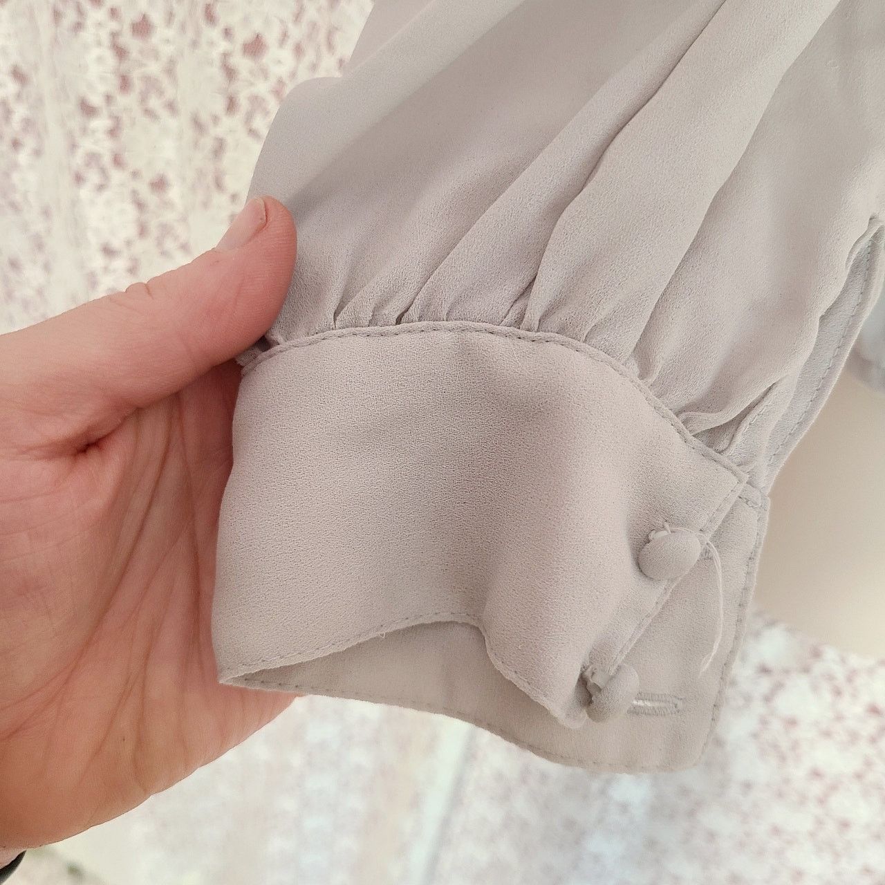 Vintage Vintage 80s au courant Grey embroidered Blouse size 12 Size M / US 6-8 / IT 42-44 - 6 Thumbnail