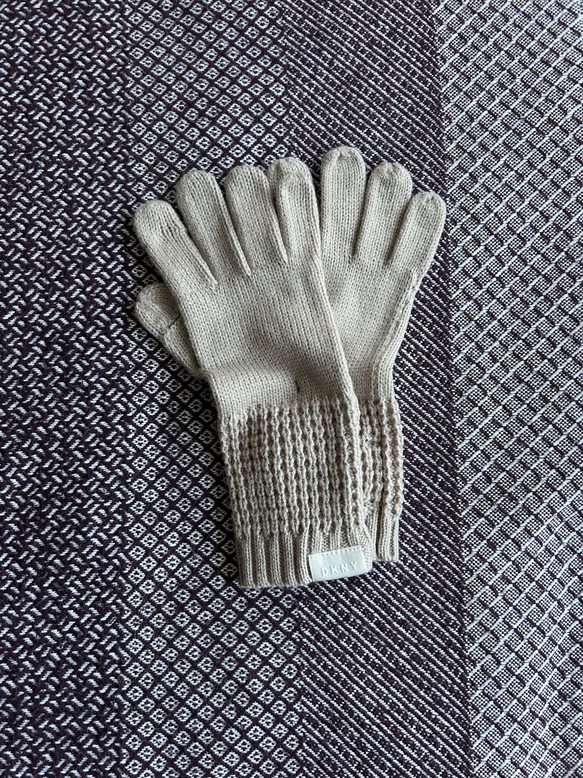 DKNY DKNY Wool Gloves Women Beige Solid Style One Size Size ONE SIZE - 1 Thumbnail