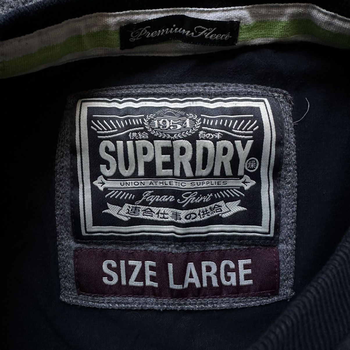 Superdry VTG Japanese Style T-shirts Superdry Big Logo Size L Dark Size US L / EU 52-54 / 3 - 10 Thumbnail