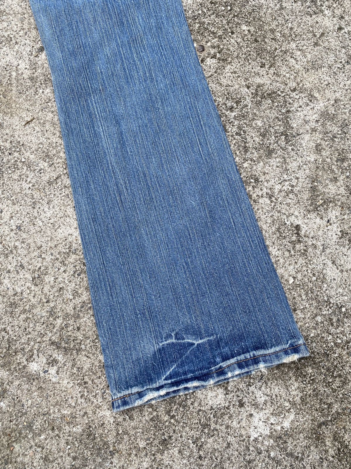 If Six Was Nine × Tornado Mart × Wrangler 2000s - Wrangler Blue Washed Flare Jeans Size US 31 - 12 Thumbnail