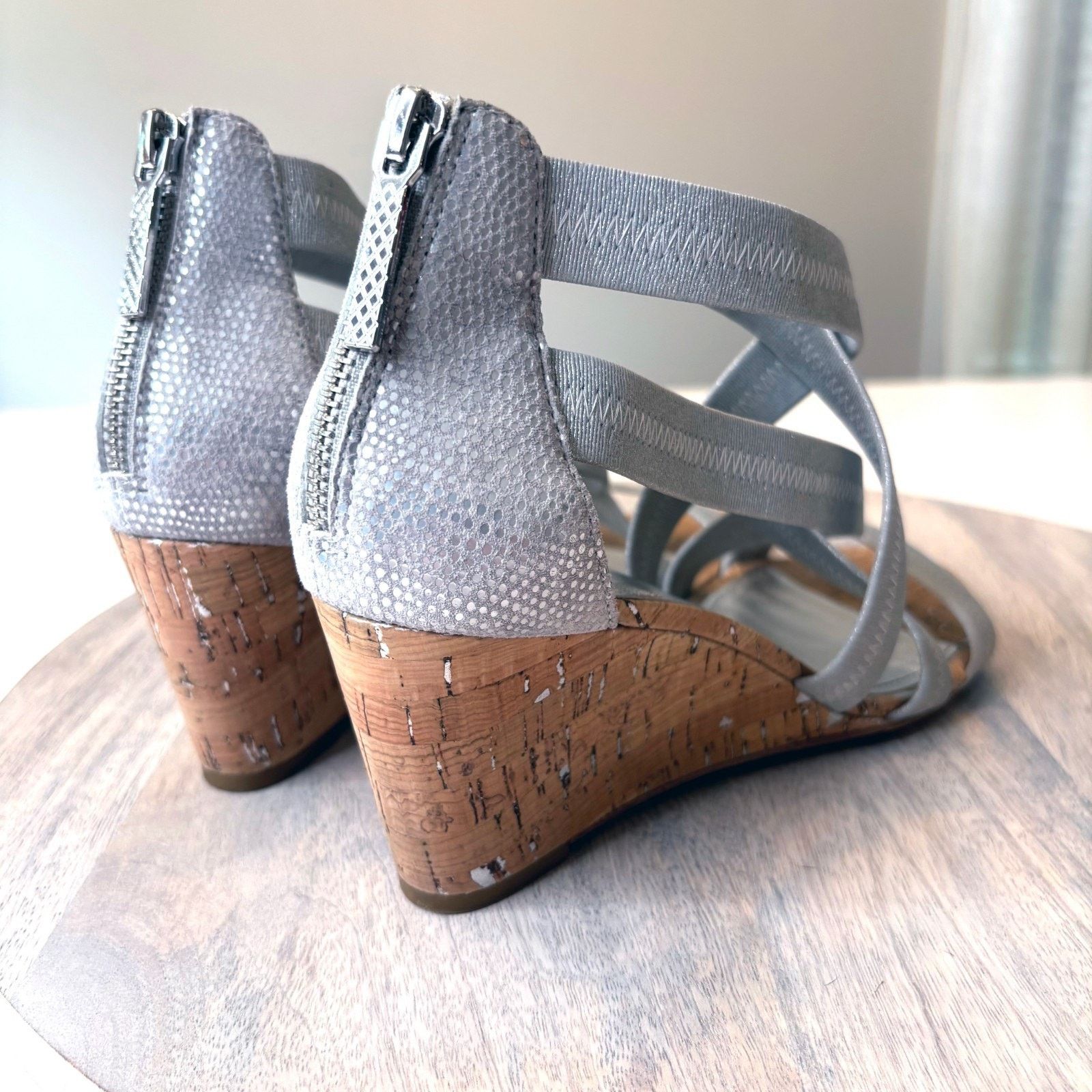 Donald Pliner Donald J Pliner Jemi Silve Wedge Sandals 8.5 Cork Heels Size US 8.5 / IT 38.5 - 6 Thumbnail