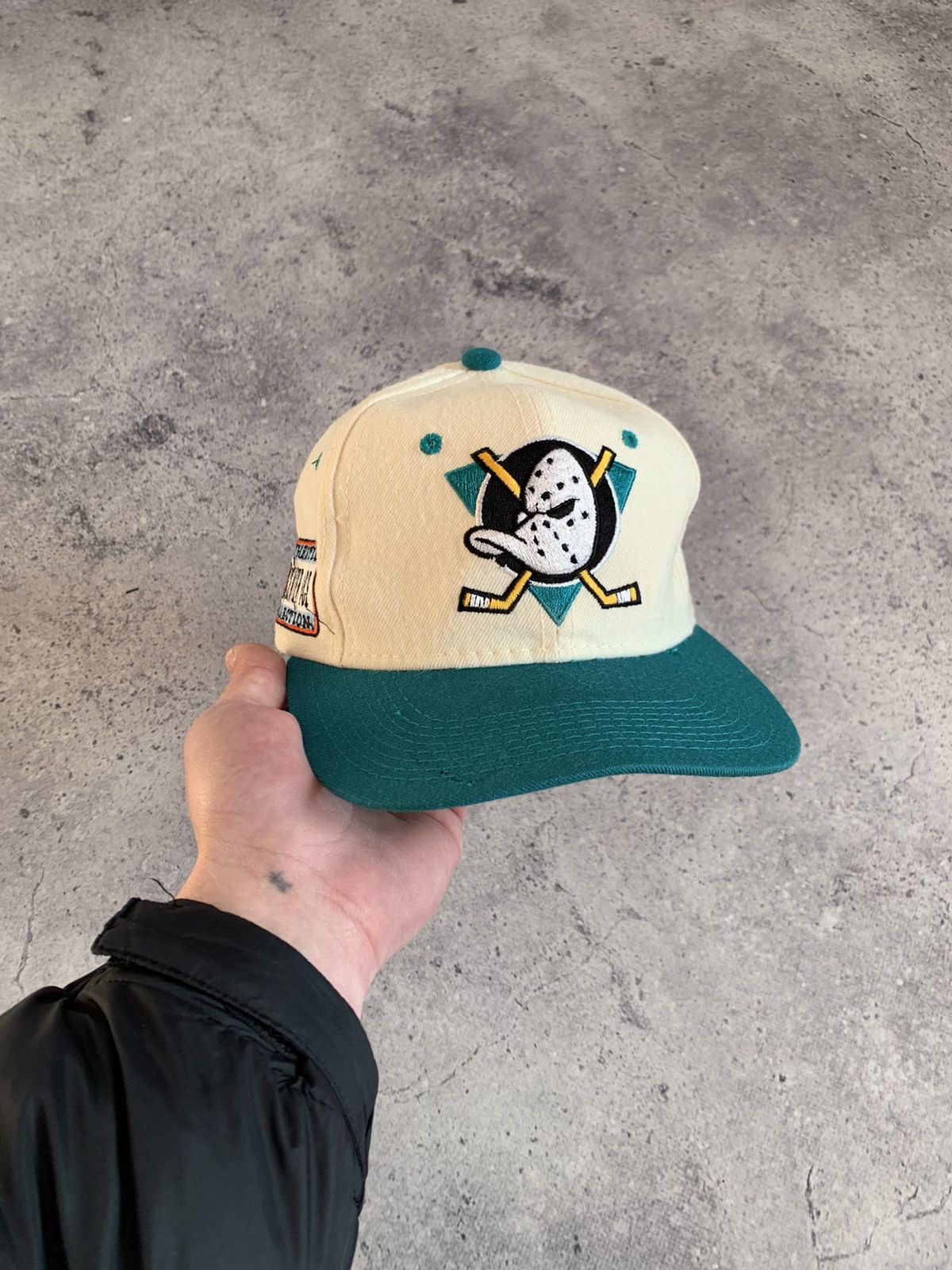 NHL VTG 90’s Mighty Ducks NHL Sports Specialties 7 1/8 Wool Cap Size ONE SIZE - 1 Thumbnail