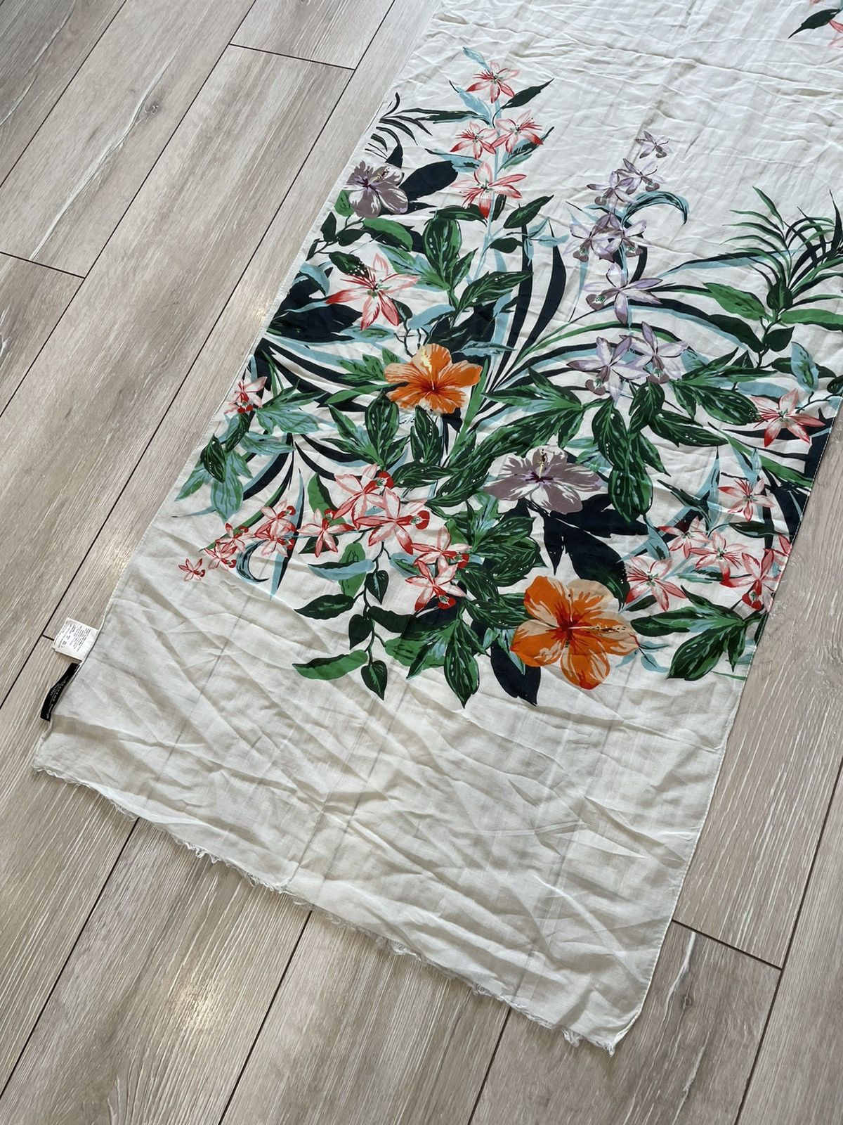 Max Mara MAX MARA, Floral Printed SILK Scarf Size ONE SIZE - 8 Thumbnail