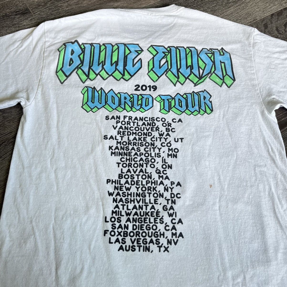 Billie Eilish Billie Eilish 2019 World Tour Tiger Graphic Logo Band Tee Size US M / EU 48-50 / 2 - 4 Thumbnail