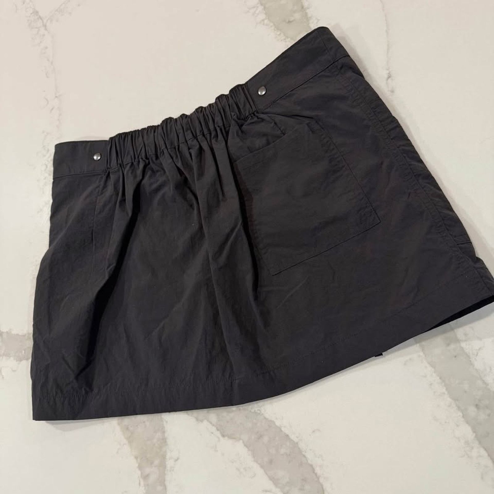 Urban Outfitters Urban Outfitters Micro Utility Wrap Cargo MiniSkirt Womens 8 Size 30" / US 8 / IT 44 - 8 Thumbnail