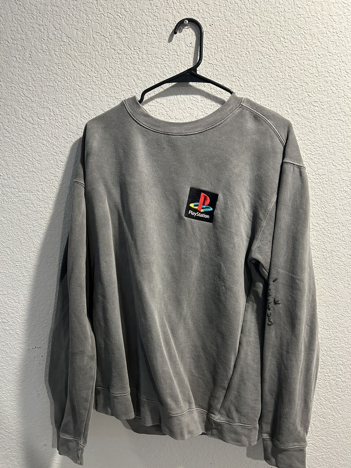 Travis scott crew neck sales