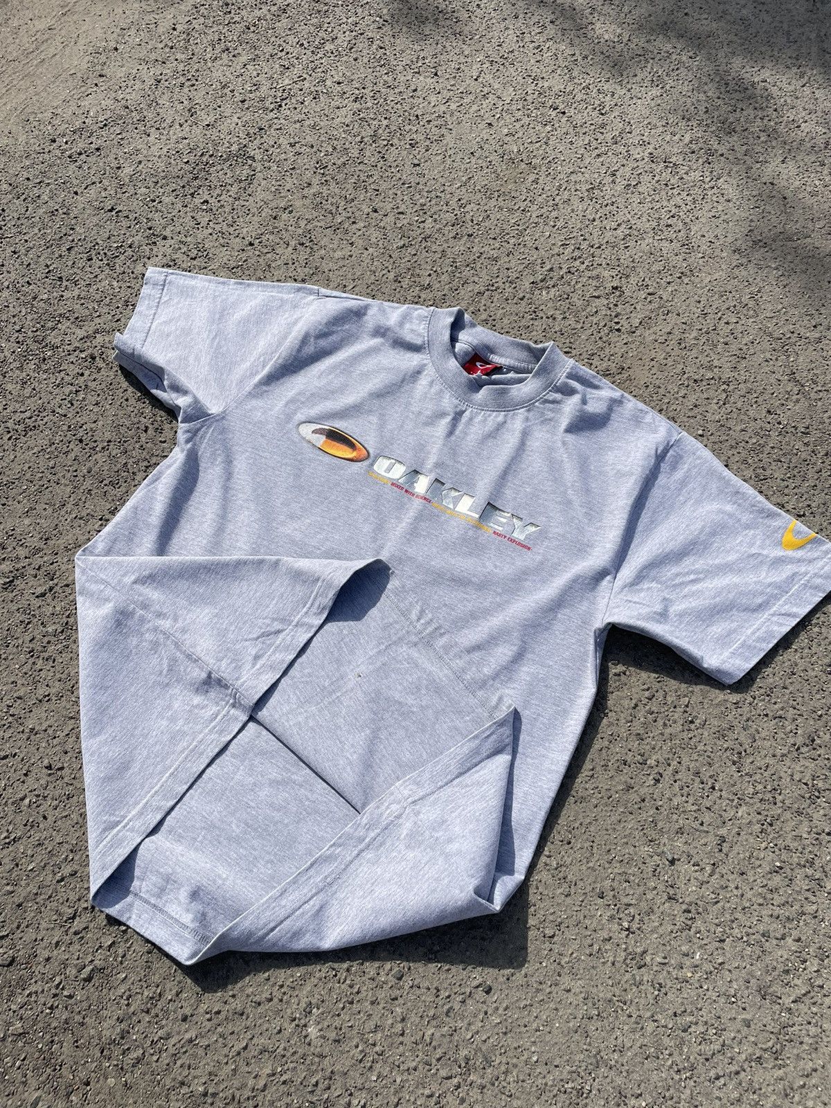 Oakley Oakley Software 2000’s Graphic T-shirt L Mens Size US L / EU 52-54 / 3 - 2 Thumbnail