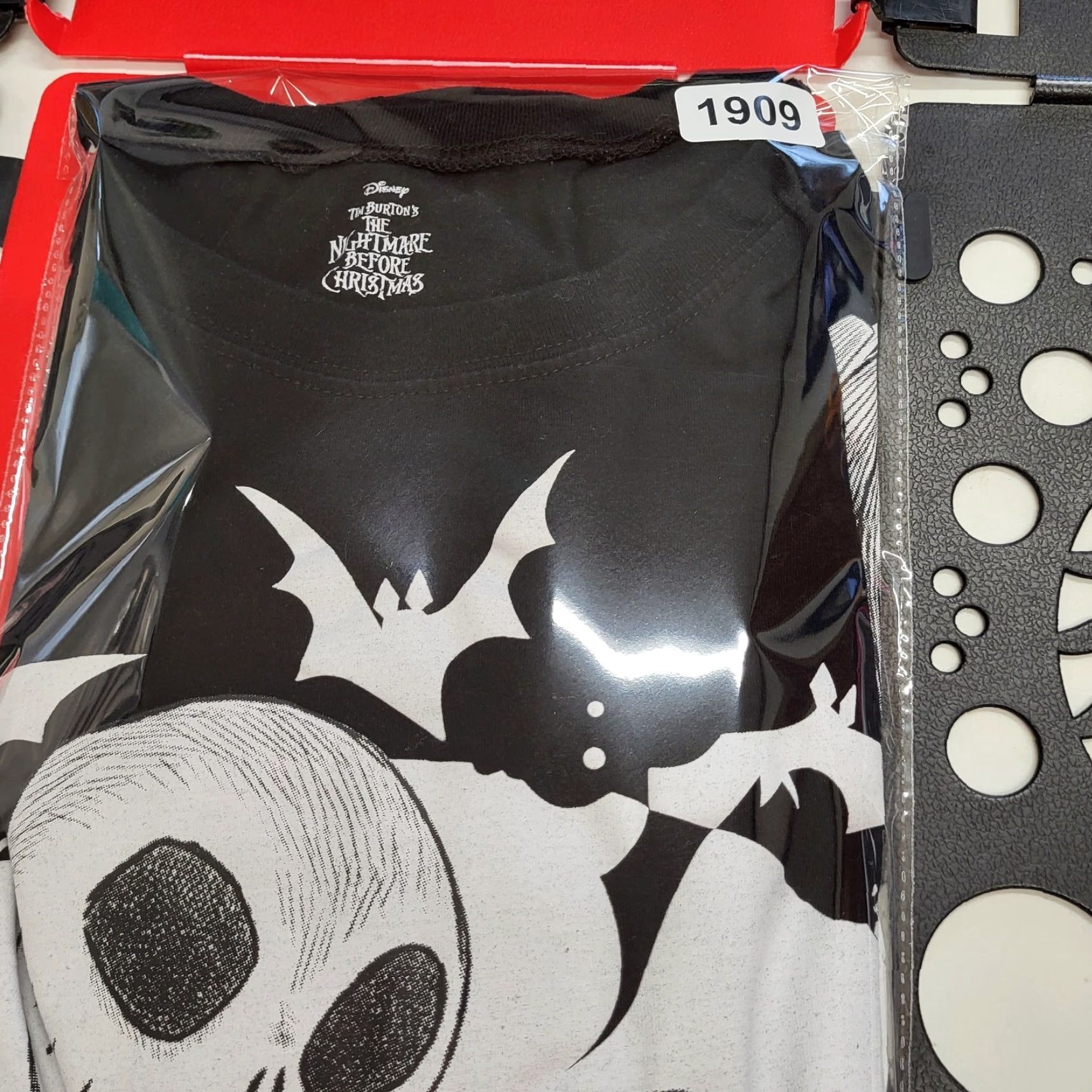 Disney Disney Nightmare Before Christmas T-Shirt 2X Long Sleeve Black Jack / Sally Mens или Womens Size US XXL / EU 58 / 5 - 8 Thumbnail