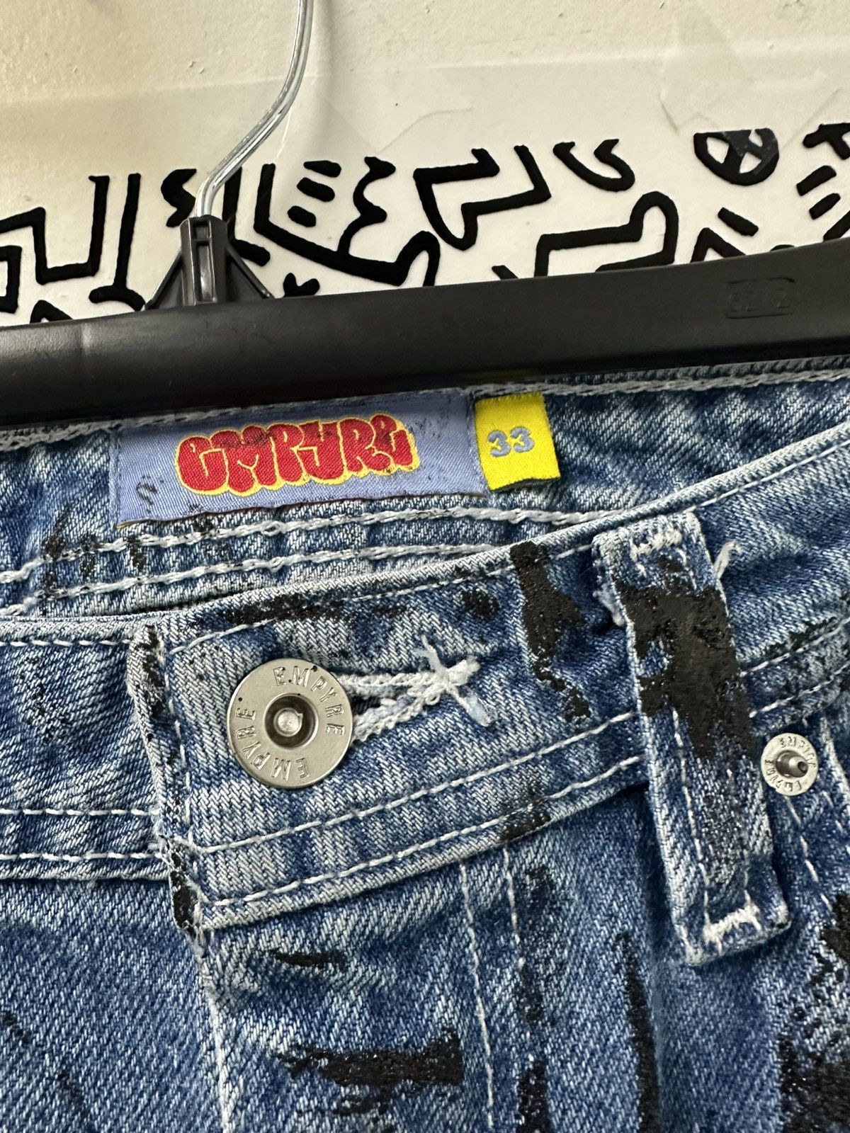 Empyre All Over Print Abstract Faces On Emypre Denim Size US 33 - 3 Thumbnail