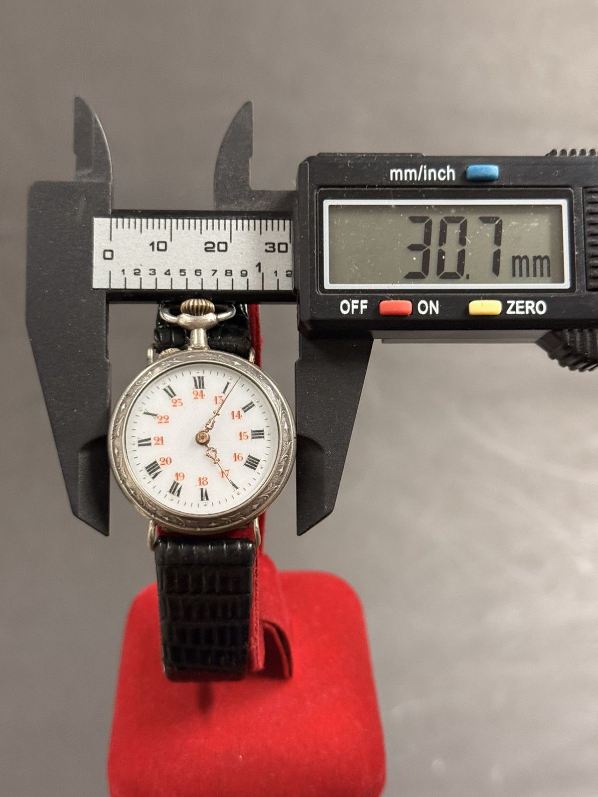 Vintage Vintage ADAPT Pocket Military Dial Stering Manual Watch Size ONE SIZE - 9 Thumbnail