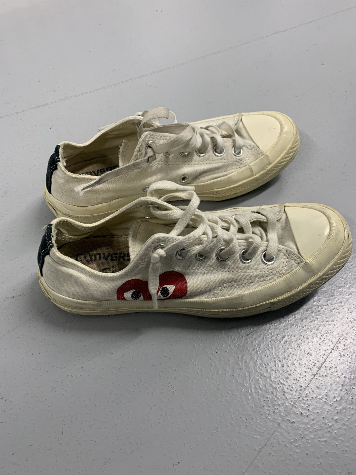 Comme des Garcons PLAY × Converse Converse x Comme des Garçons PLAY Low Top Sneakers Size 5 Size US 5 / EU 37 - 3 Thumbnail
