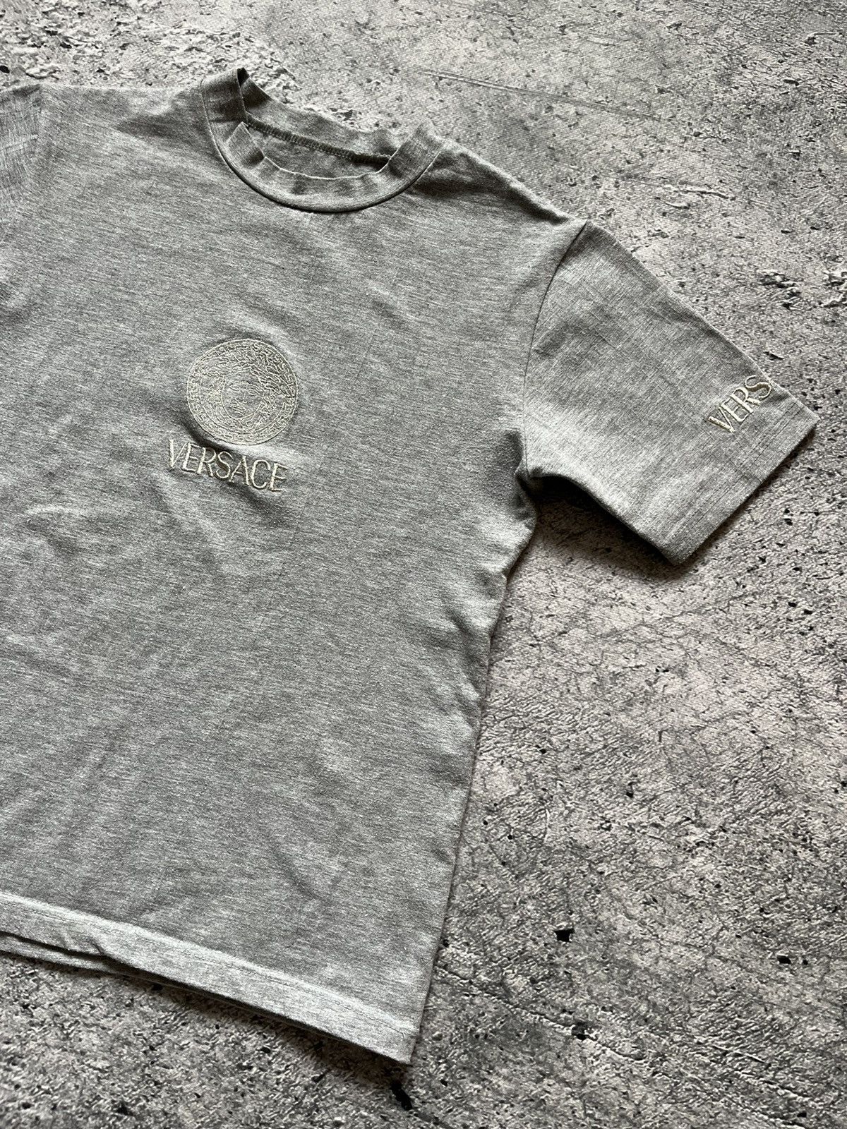 Versace Versace crop top T shirt meduza center logo Size US S / EU 44-46 / 1 - 4 Thumbnail