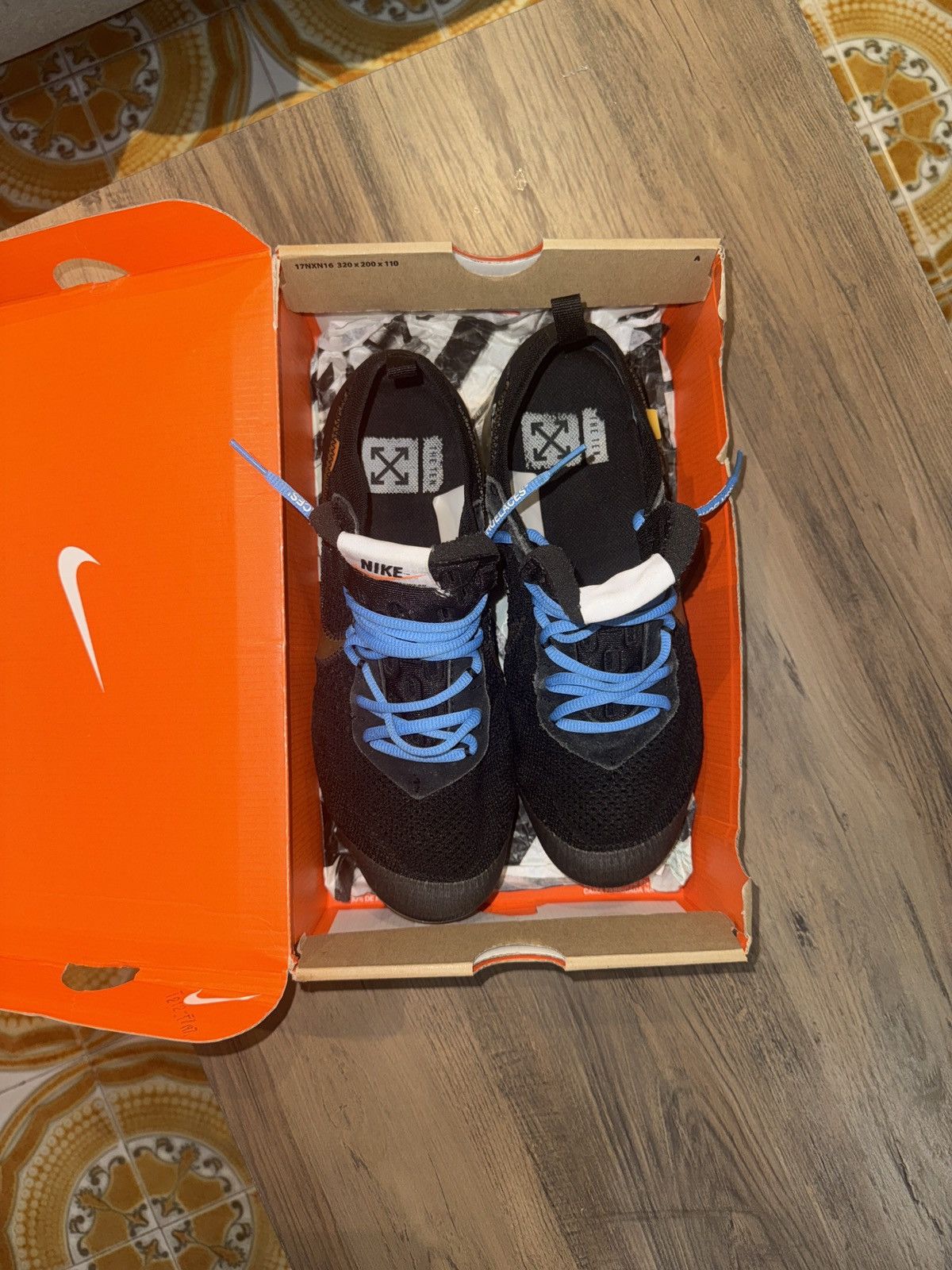 Nike × Off-White Nike Air VaporMax Off-White Black (2018) Size US 10 / EU 43 - 8 Thumbnail