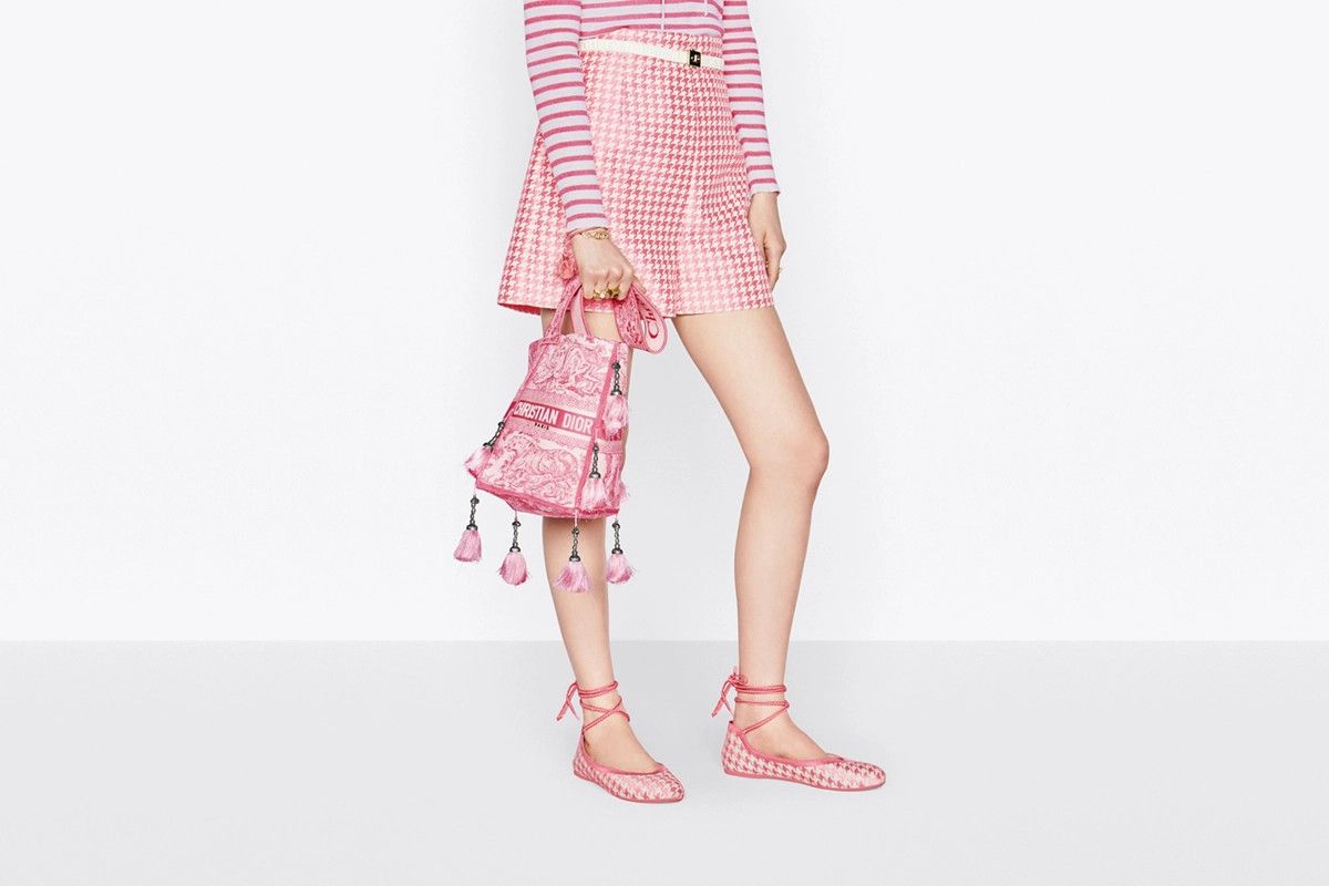 Dior o1bcso1str1124 Size: OS /D-Bubble Bucket Bag in Peony Pink Size ONE SIZE - 6 Thumbnail