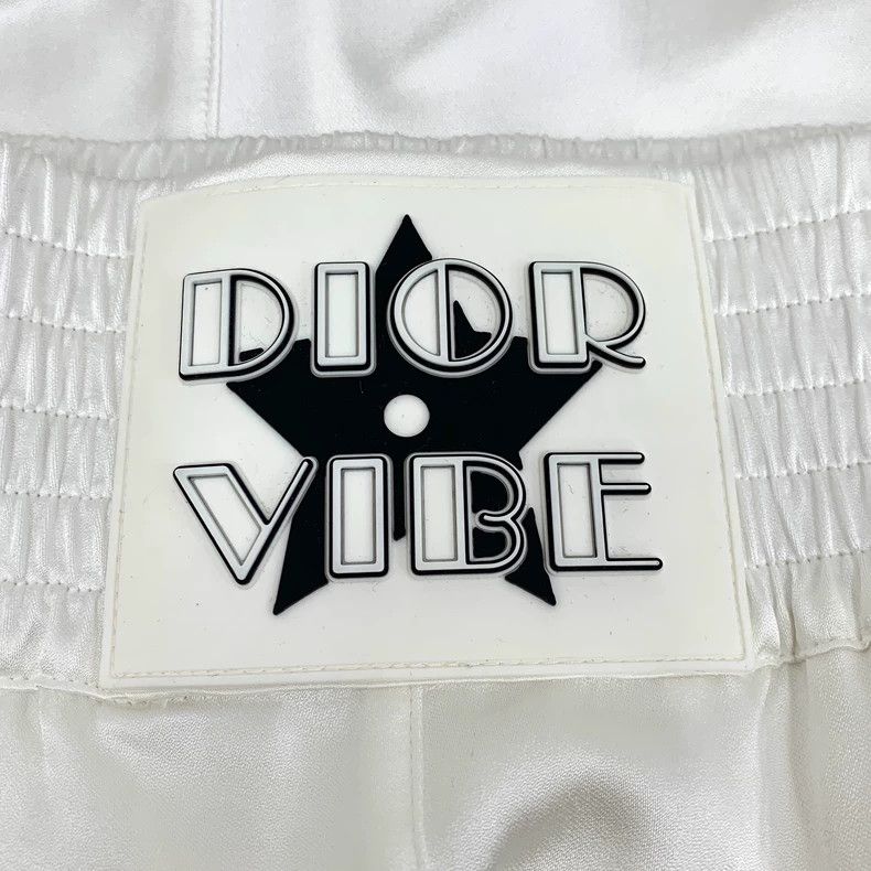 Dior Dior SizeS White logo leather brand elastic waist casual sh Size US 30 / EU 46 - 6 Thumbnail