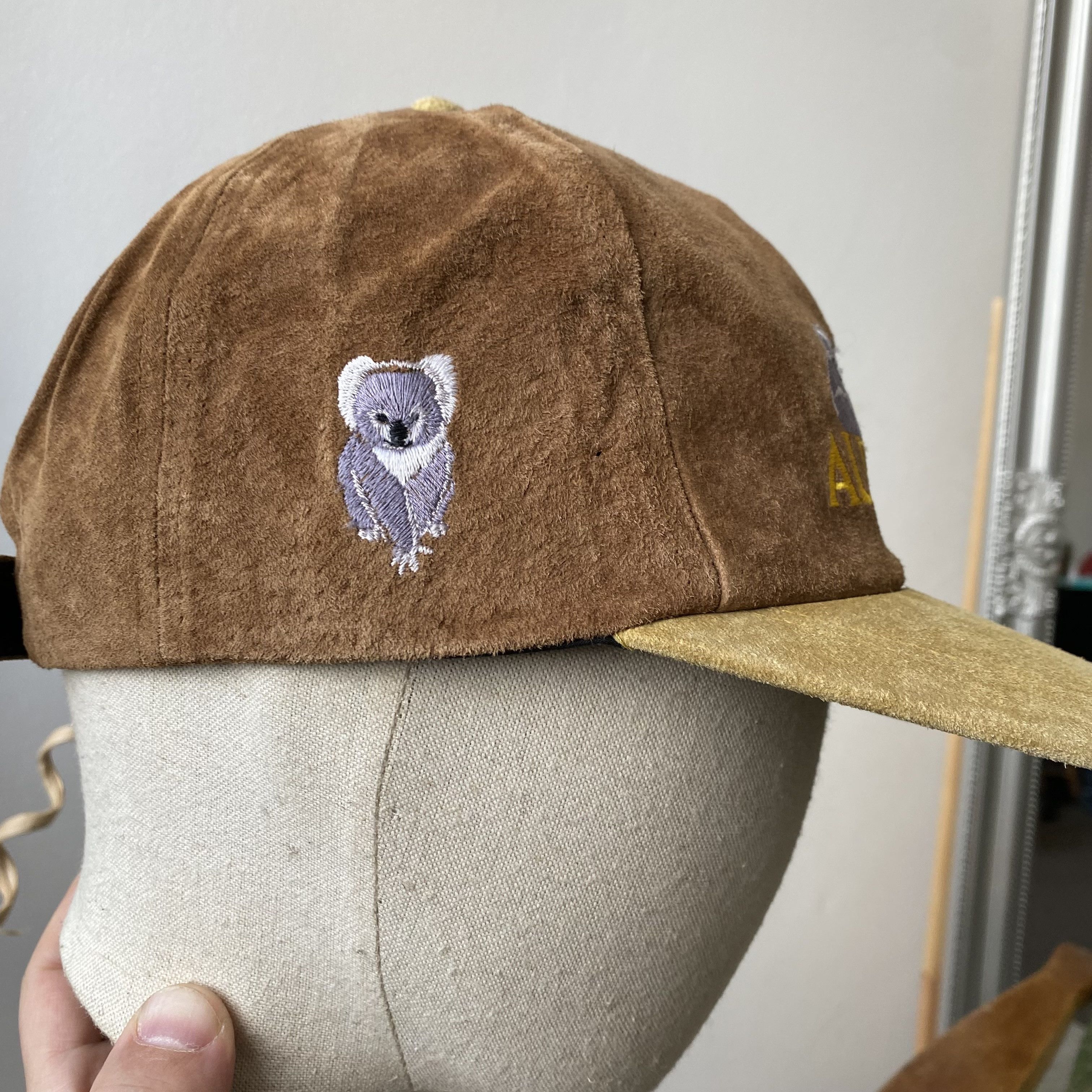 Cowboy Equipment 🐨 Vintage Real leather Australia logo Cap Suede Dad hat Size ONE SIZE - 4 Thumbnail