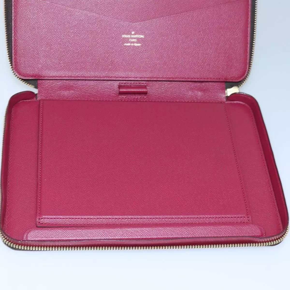 Louis Vuitton LOUIS VUITTON Monogram iPad Essentials iPad Case Size ONE SIZE - 3 Thumbnail