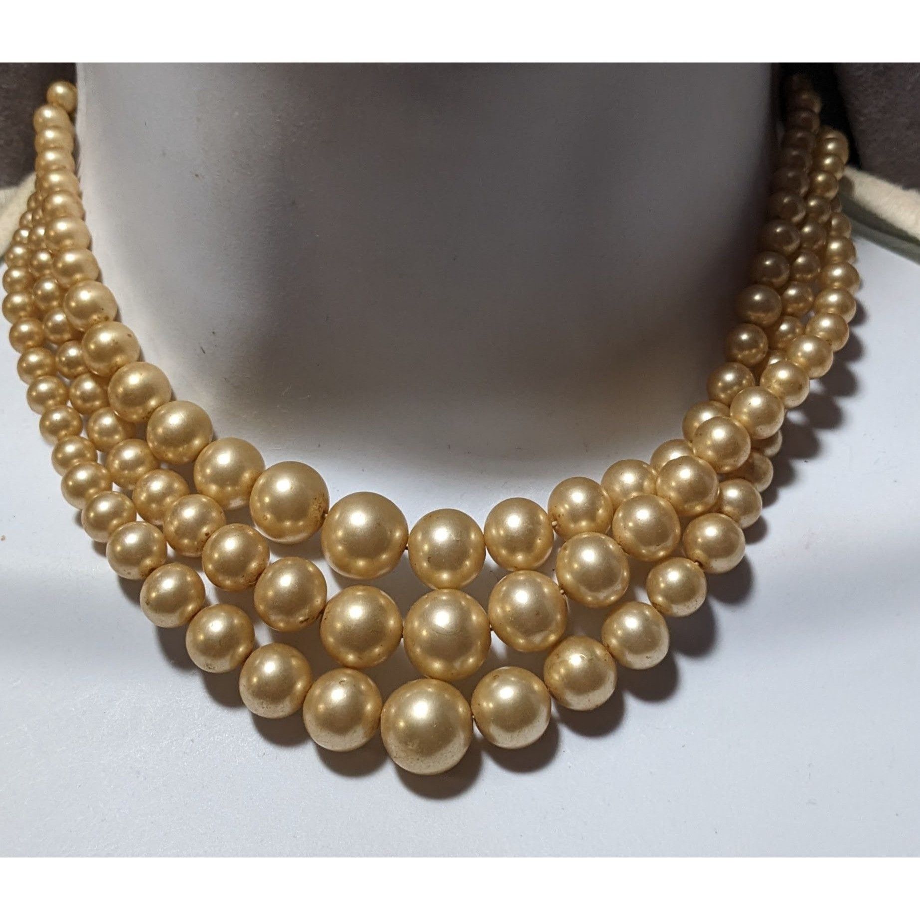 Other Vintage Marvella Triple Layer Gold Tone Faux Pearl Necklace Size ONE SIZE - 15 Thumbnail