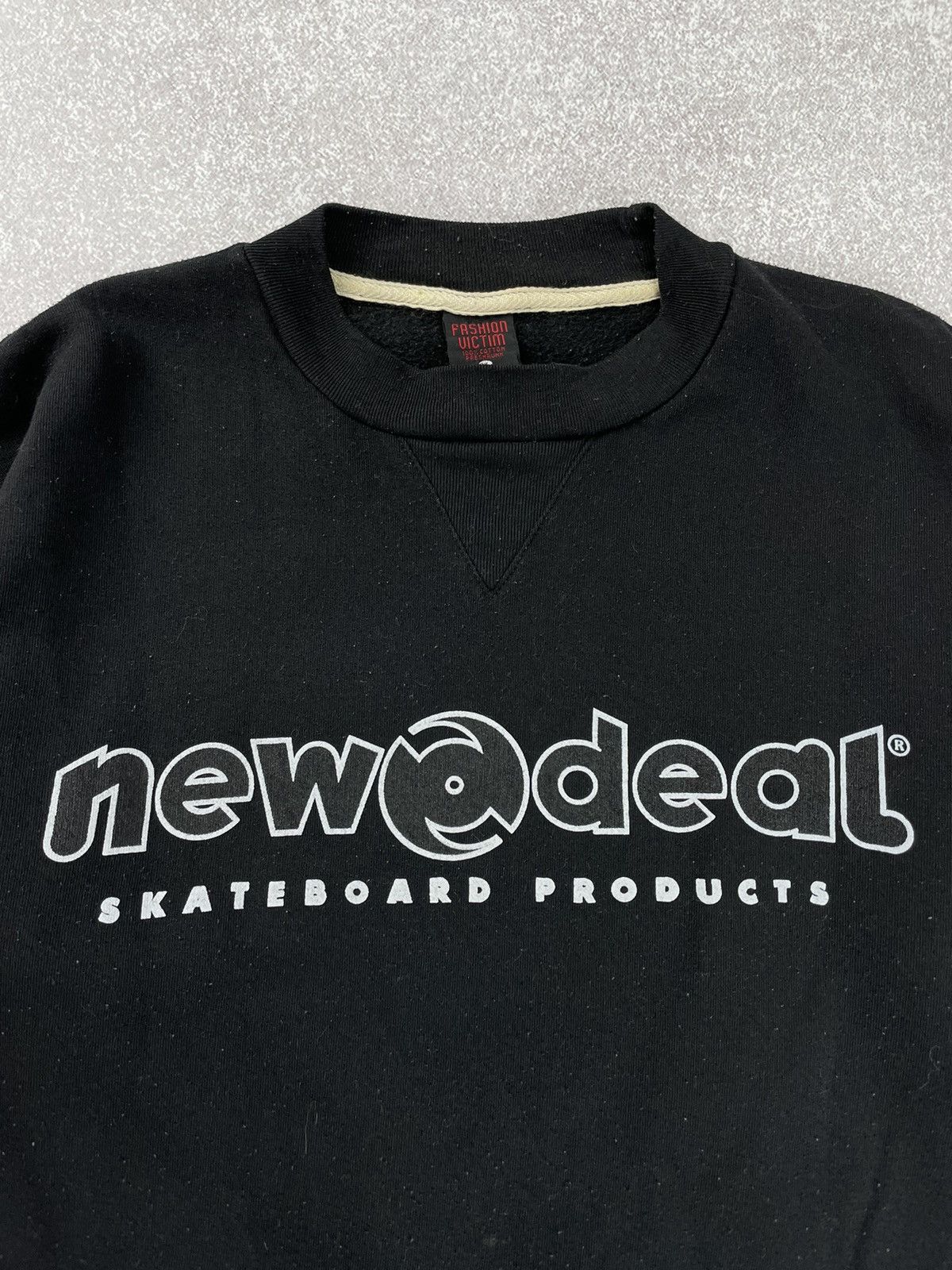 Fashion Victim × Powell Peralta × Vintage Vintage New Deal Fashion Victim Skateboarding Sweatshirt Size US XL / EU 56 / 4 - 6 Thumbnail
