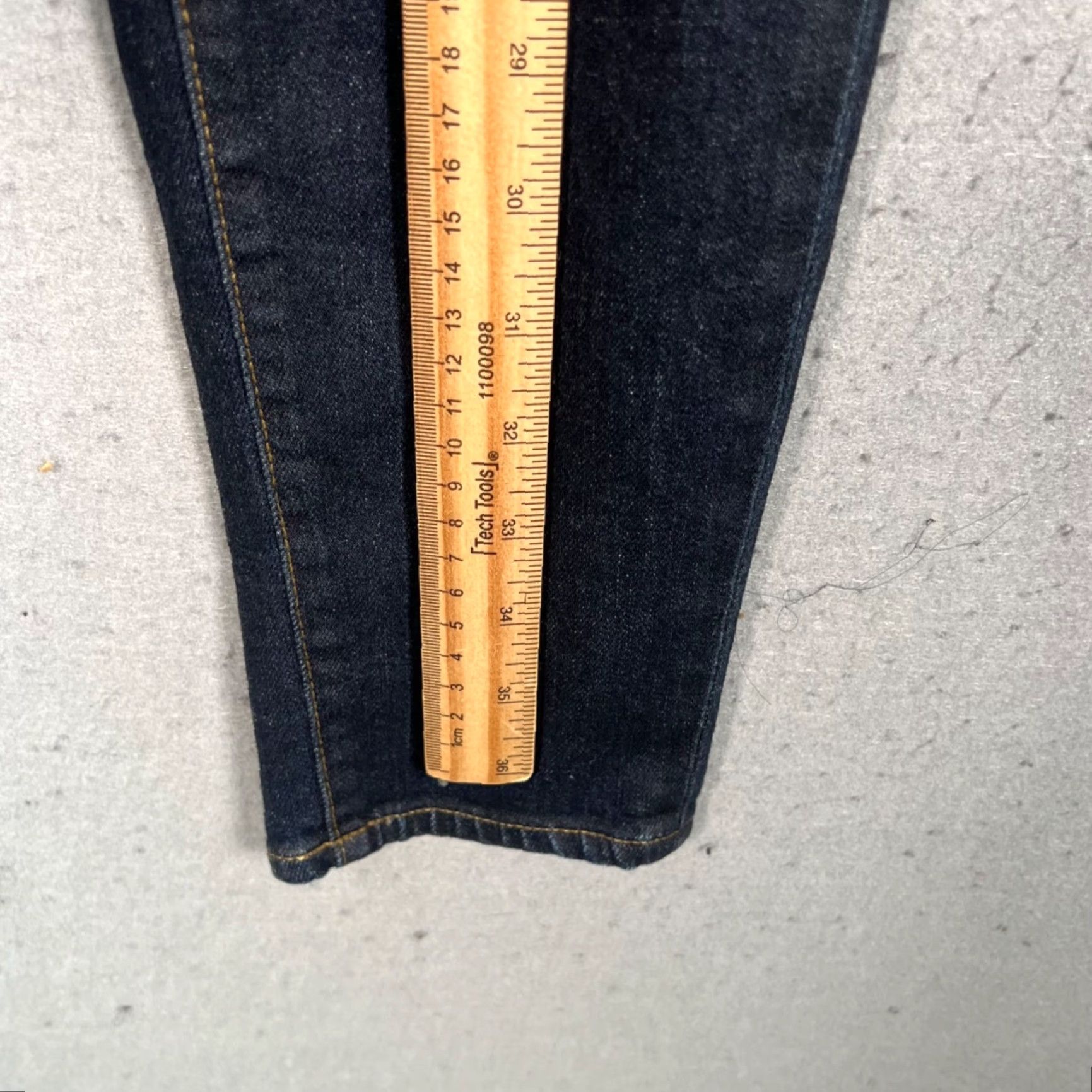Ralph Lauren Ralph Lauren Womens Jeans Size 28 Coated Dark Wash Skinny Mid-Rise Stretch Denim Size 28" / US 6 / IT 42 - 6 Thumbnail