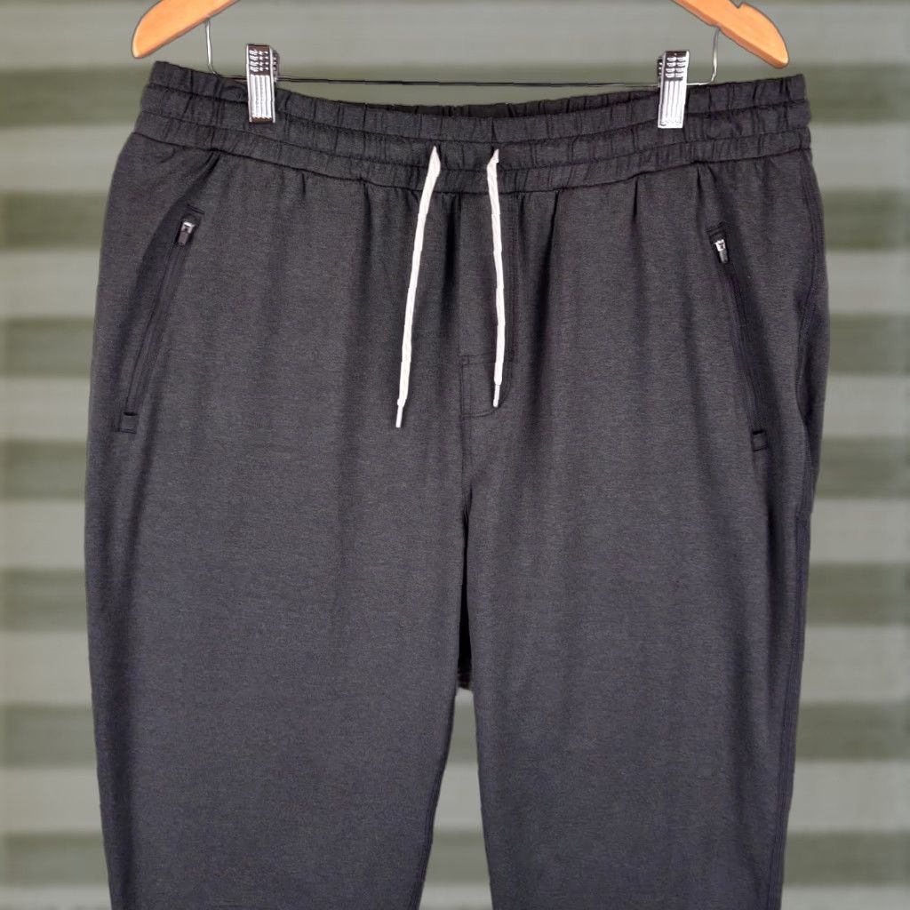Vuori Vuori Jogger Pants Mens 2XL Black Lightweight Pockets Drawstring Tapered Inseam 29in V438 Size US 39 - 1 Thumbnail