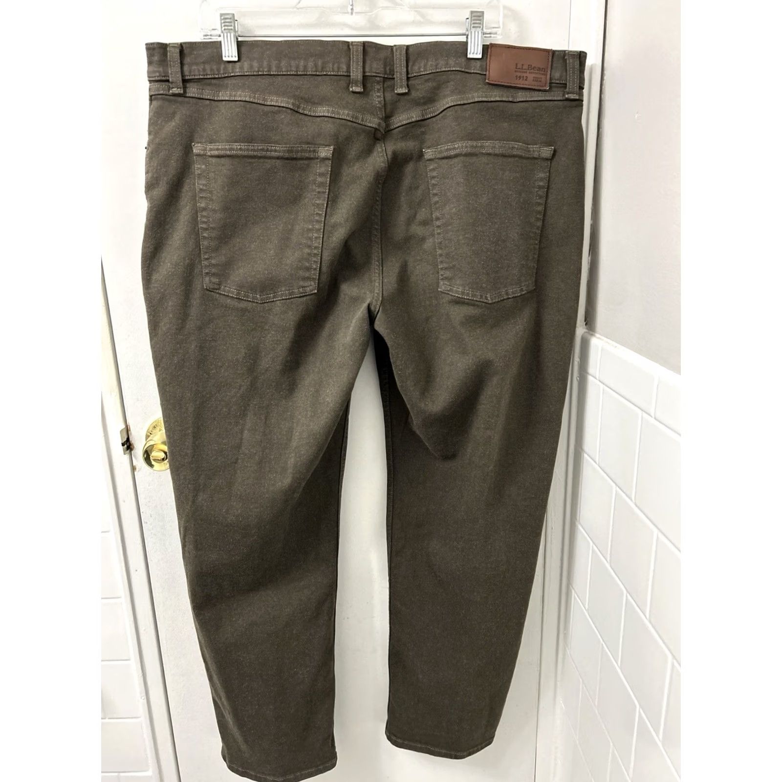 Denime LLBean BeanFlex Jeans Mens 40x29 Slim Straight Denim Brown Zip Button 5-Pocket Mens Size US 40 / EU 56 - 7 Thumbnail