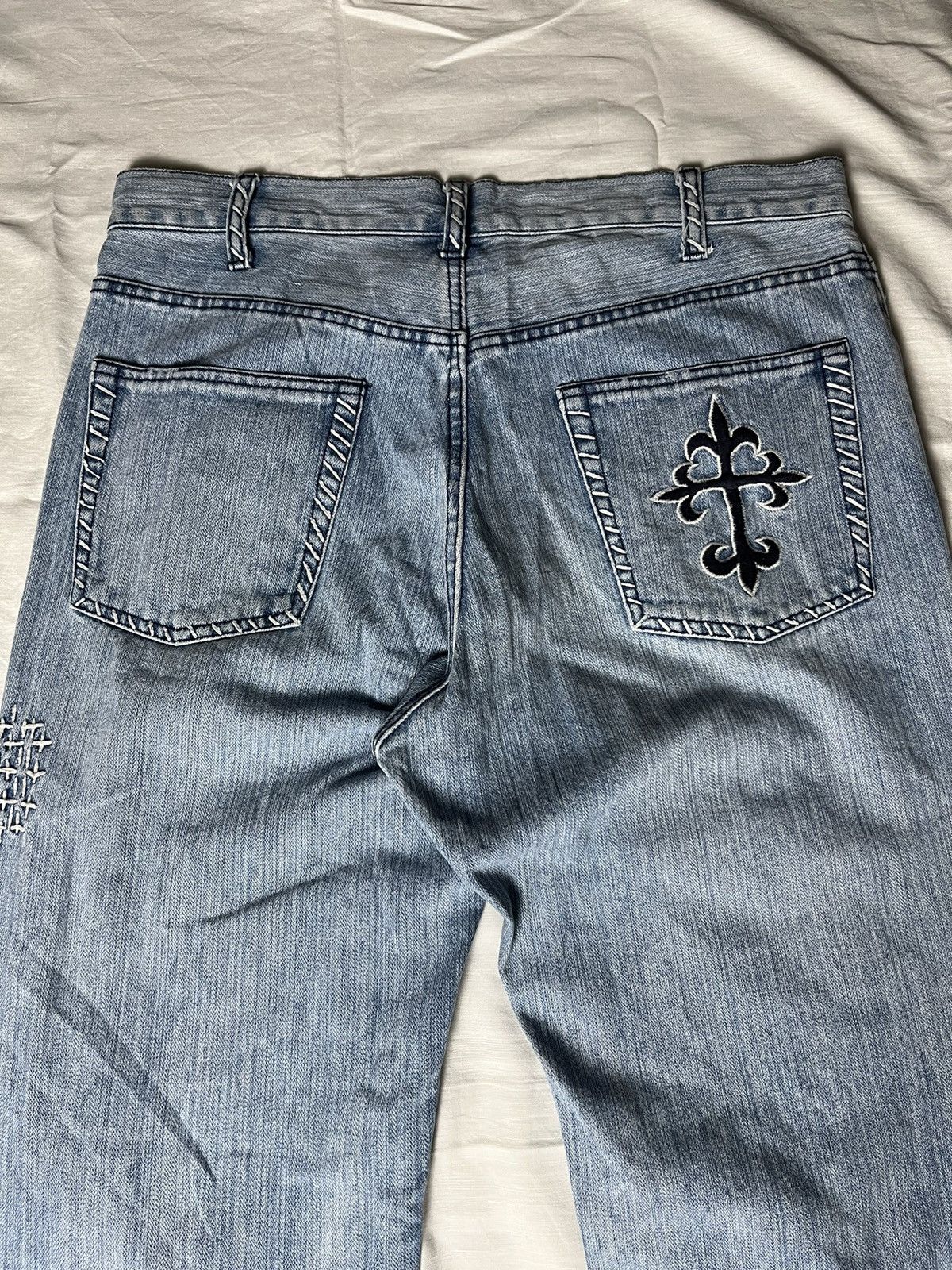 If Six Was Nine 33" Distressed Denim Embroidary Patches Jeans Size US 33 - 13 Thumbnail