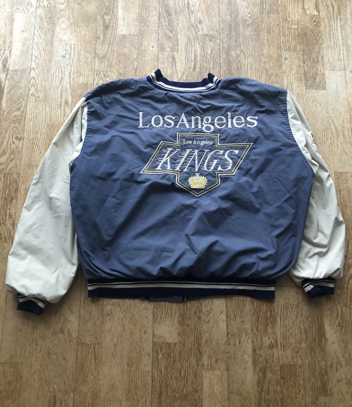 NHL VINTAGE LOS ANGELES KINGS NHL BOMBER JACKET Size US L / EU 52-54 / 3 - 2 Thumbnail