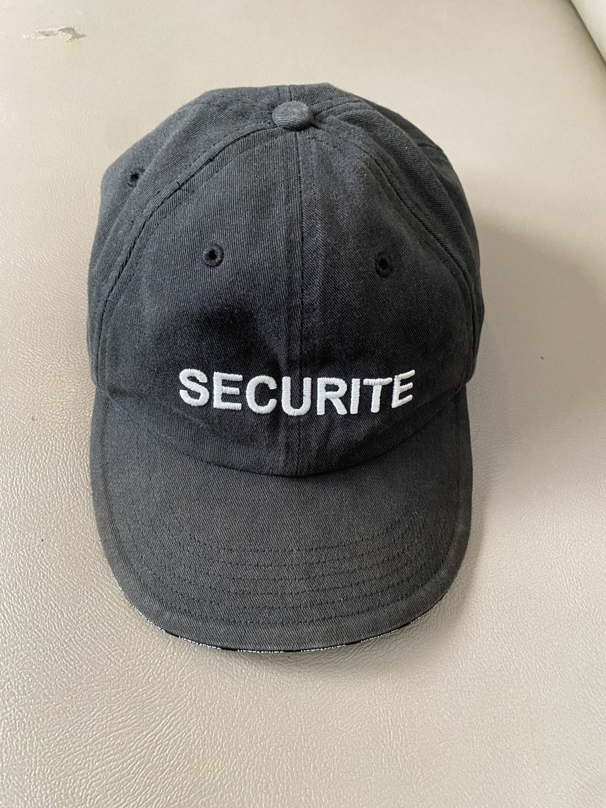 Reebok × Vetements Vetements x rebook securite cap Size ONE SIZE - 2 Thumbnail