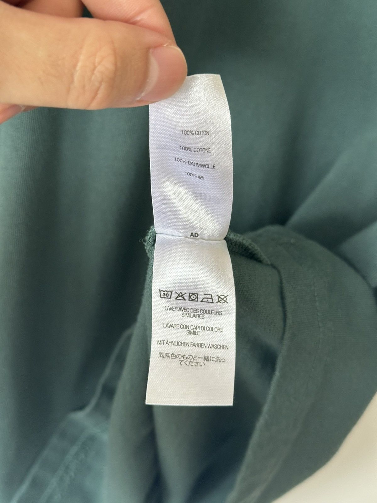 Supreme Supreme High Density Small Box S/S Top Size US M / EU 48-50 / 2 - 7 Thumbnail