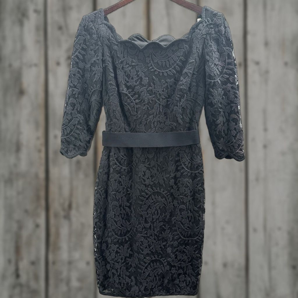 Tadashi Shoji Tadashi Shoji Mini Cocktail Sheath Dress Womens 2 Scalloped Brocade Quiet Luxury Size XS / US 0-2 / IT 36-38 - 1 Thumbnail