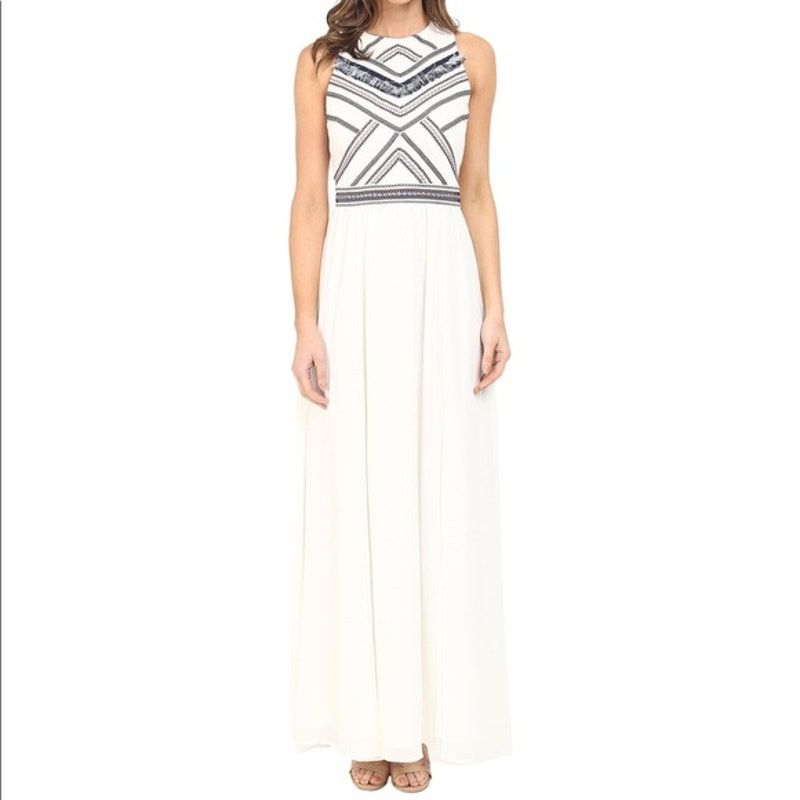 Other Adelyn Rae Embroidered Cross Back Dress Size Small Ethereal Size S / US 4 / IT 40 - 1 Thumbnail