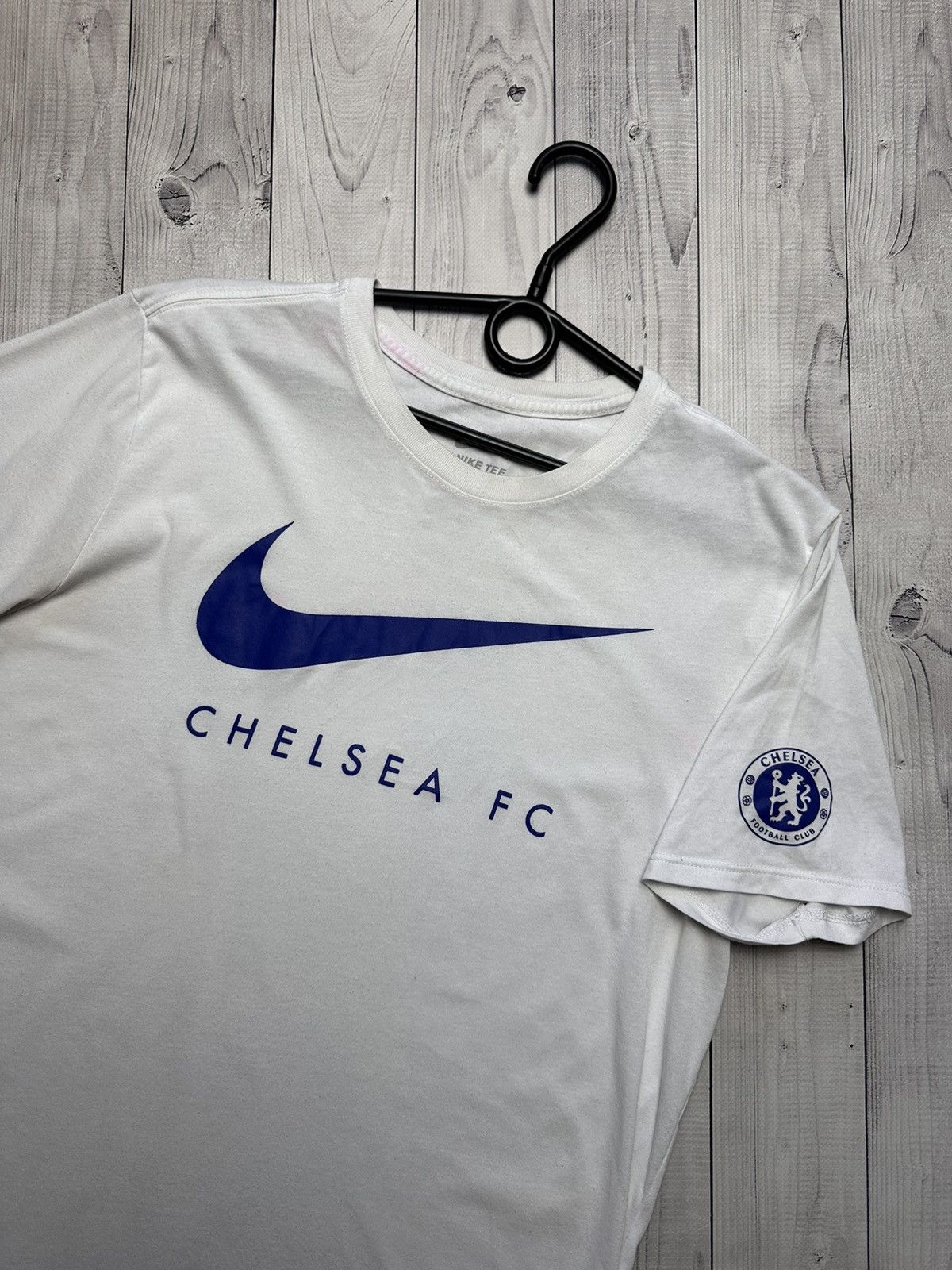 Nike × Vintage Vintage Nike Chelsea soccer tee Chelsea size M Size US M / EU 48-50 / 2 - 3 Thumbnail