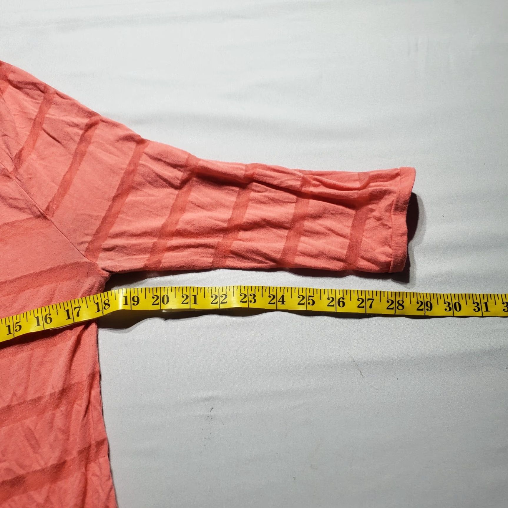 Old Navy Old Navy Orange Tee T-Shirt Half Sleeve Adult Women's Size M Medium Shirt Women M Orange Size M / US 6-8 / IT 42-44 - 4 Thumbnail