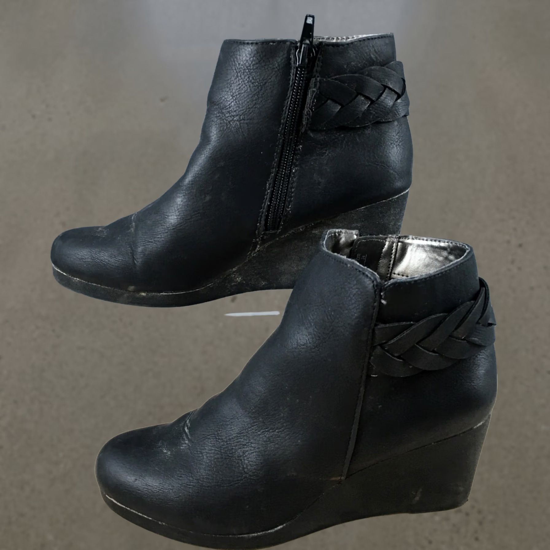 Vintage LifeStride Boots Womens 7 Wide Natalia Ankle Booties Wedge Black Faux Leather Boots Size US 7 / IT 37 - 1 Thumbnail