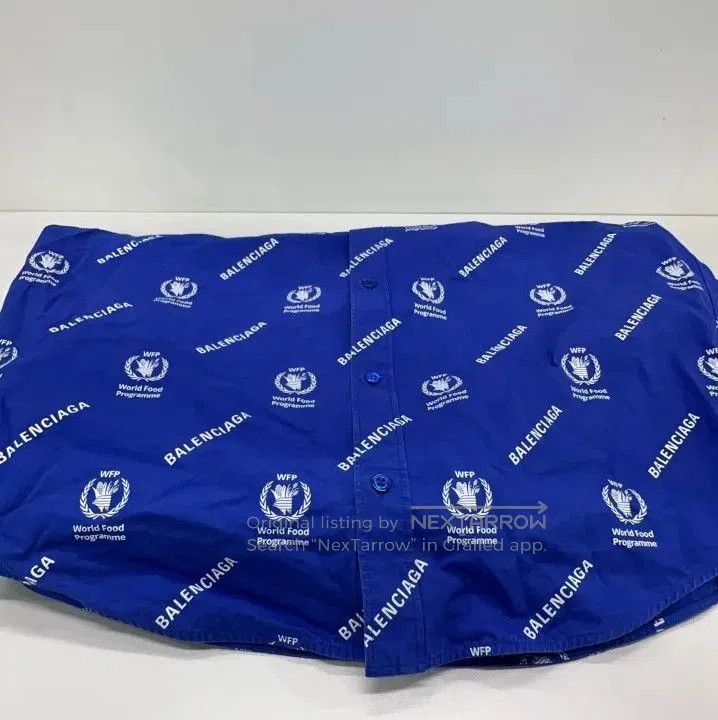 Balenciaga Balenciaga Logo Short Sleeve Shirt. Size US M / EU 48-50 / 2 - 6 Thumbnail