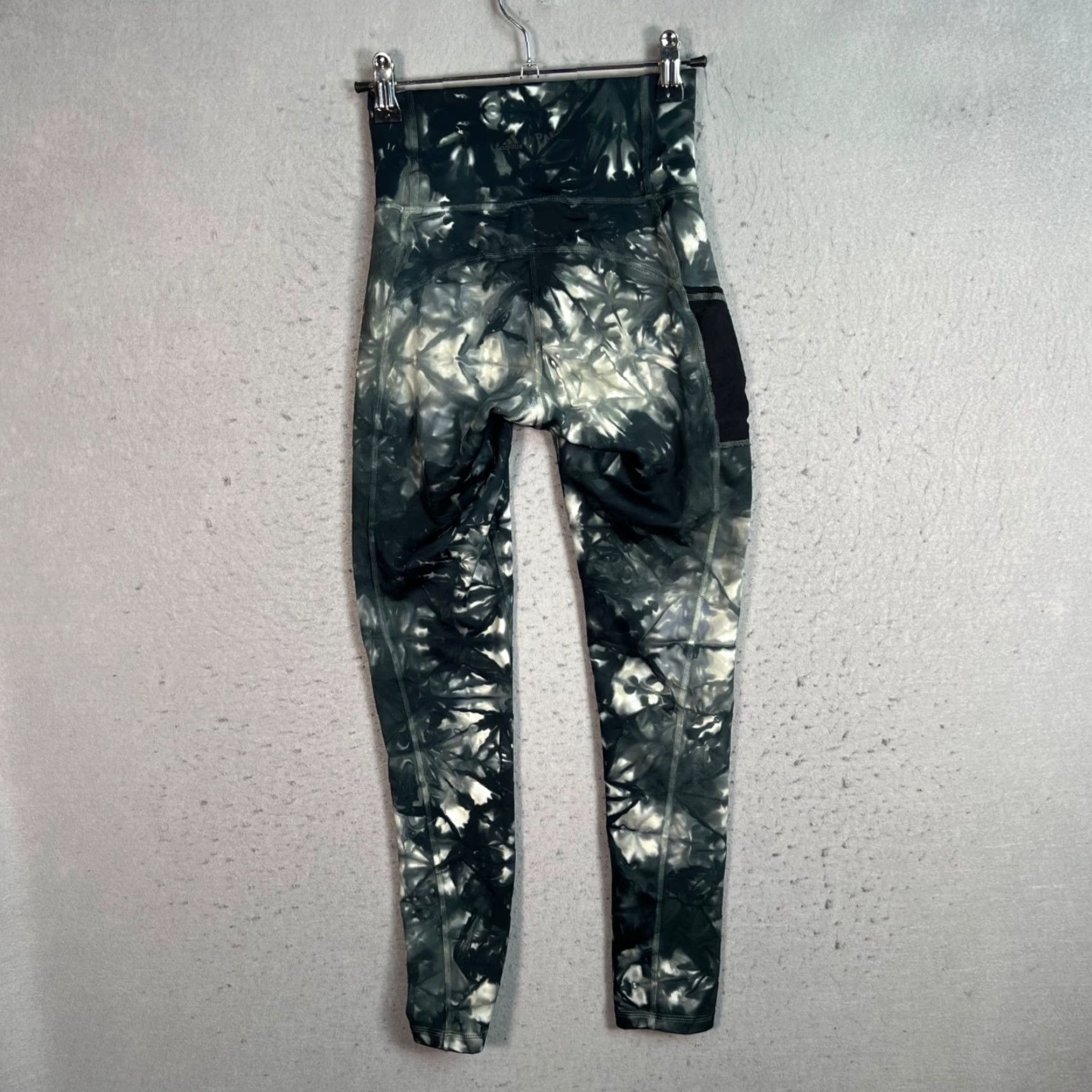 Adidas Adidas Parley Womens Size XS High-Waisted Leggings Tie-Dye Green/Black Athletic Size 26" / US 2 / IT 38 - 2 Thumbnail