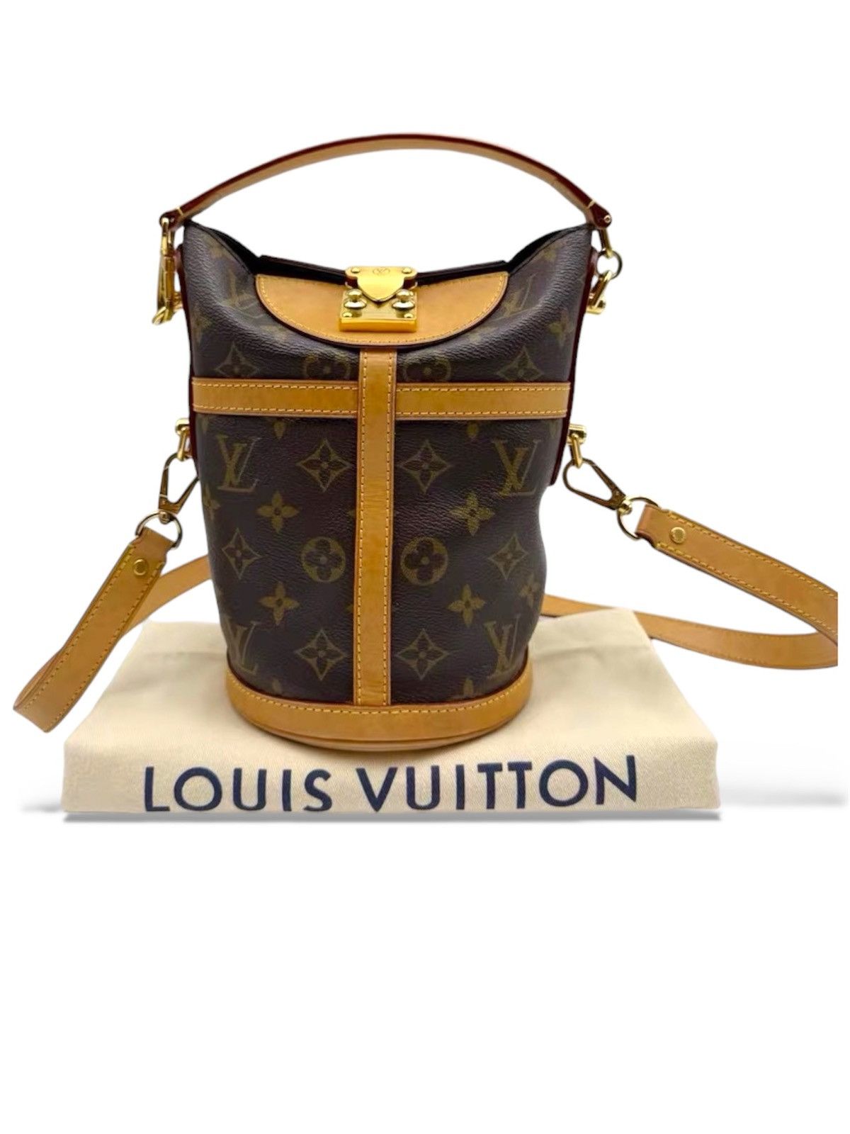 Louis Vuitton Louis Vuitton Monogram Bucket Duffle handbag Year 2022 Size ONE SIZE - 2 Thumbnail
