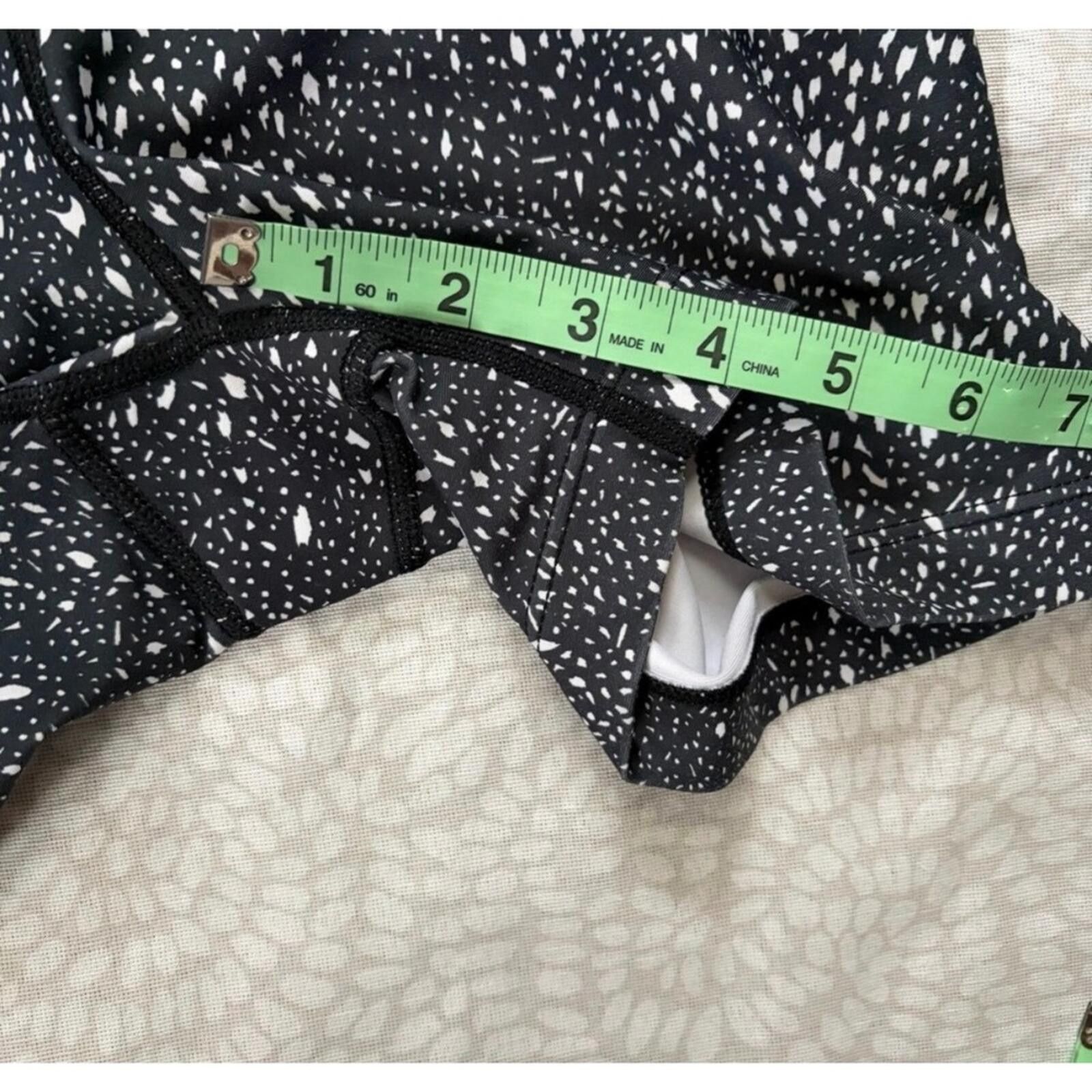 Other Oiselle Stride Running Shorts Small Black White Compression Size 28" / US 6 / IT 42 - 6 Thumbnail