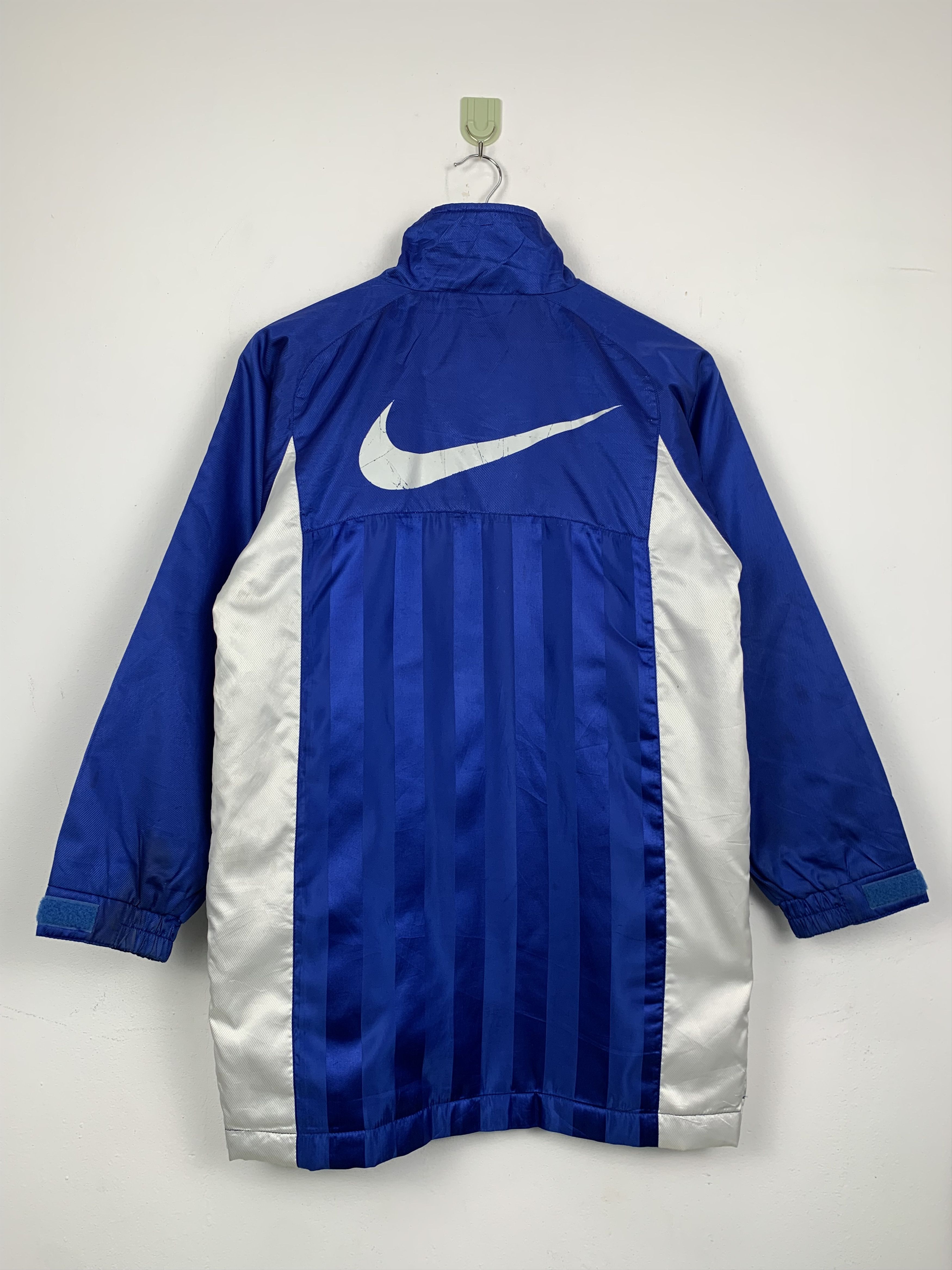 Vintage Nike Swoosh Windbreaker Jacket J1363